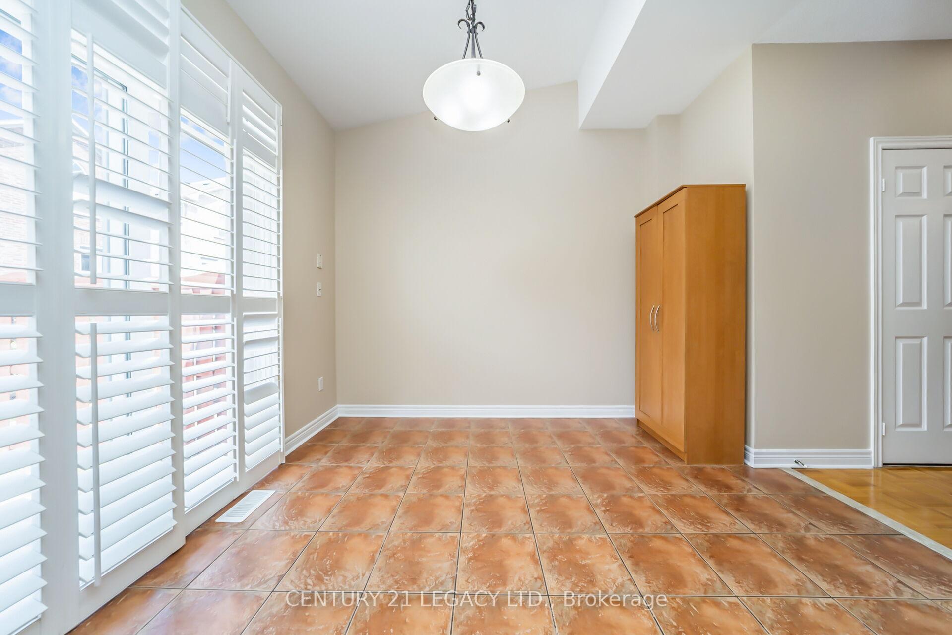 Photo 20 of 11 Nathaniel Crescent, Brampton, Bram East — HOMEH