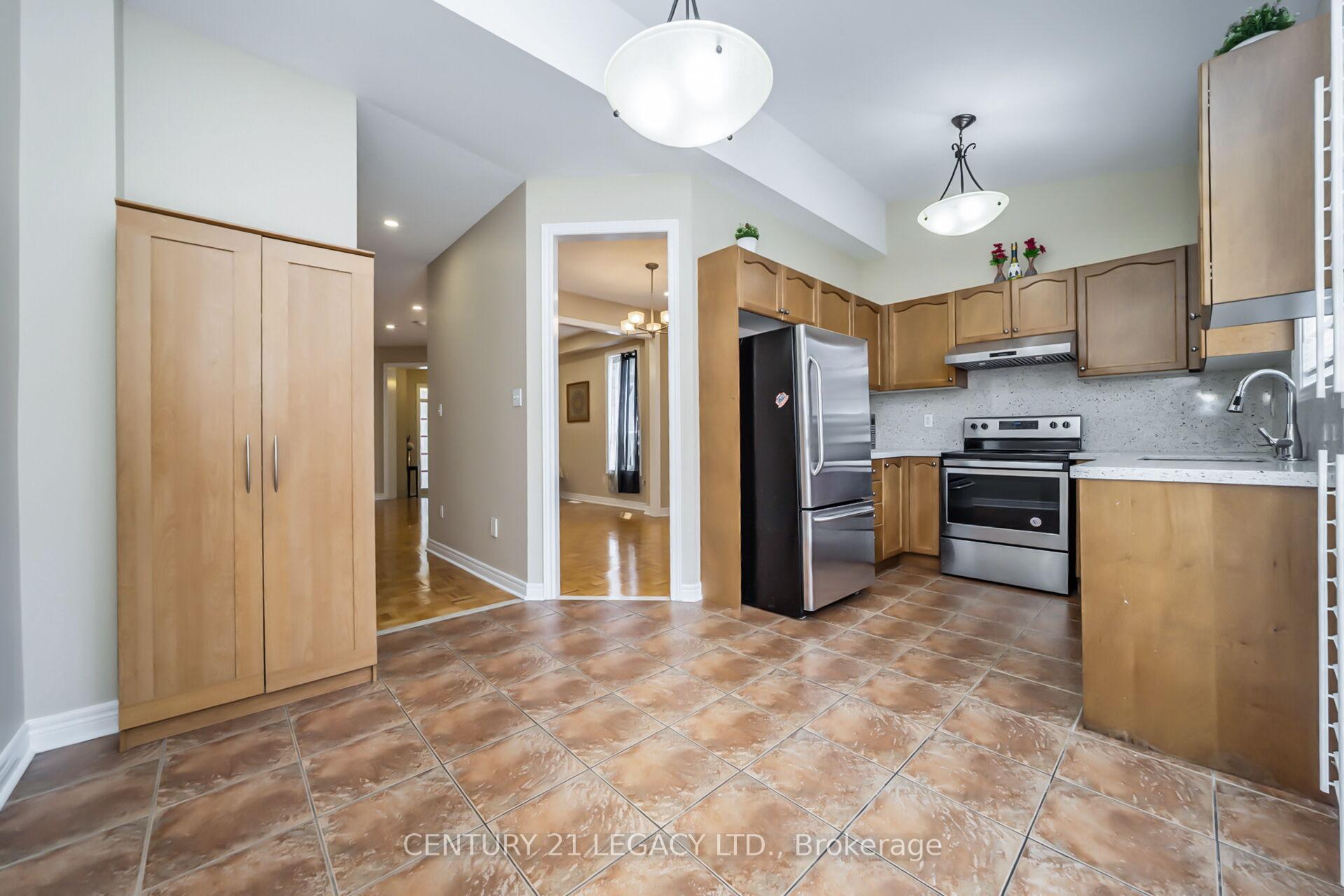 Photo 34 of 11 Nathaniel Crescent, Brampton, Bram East — HOMEH