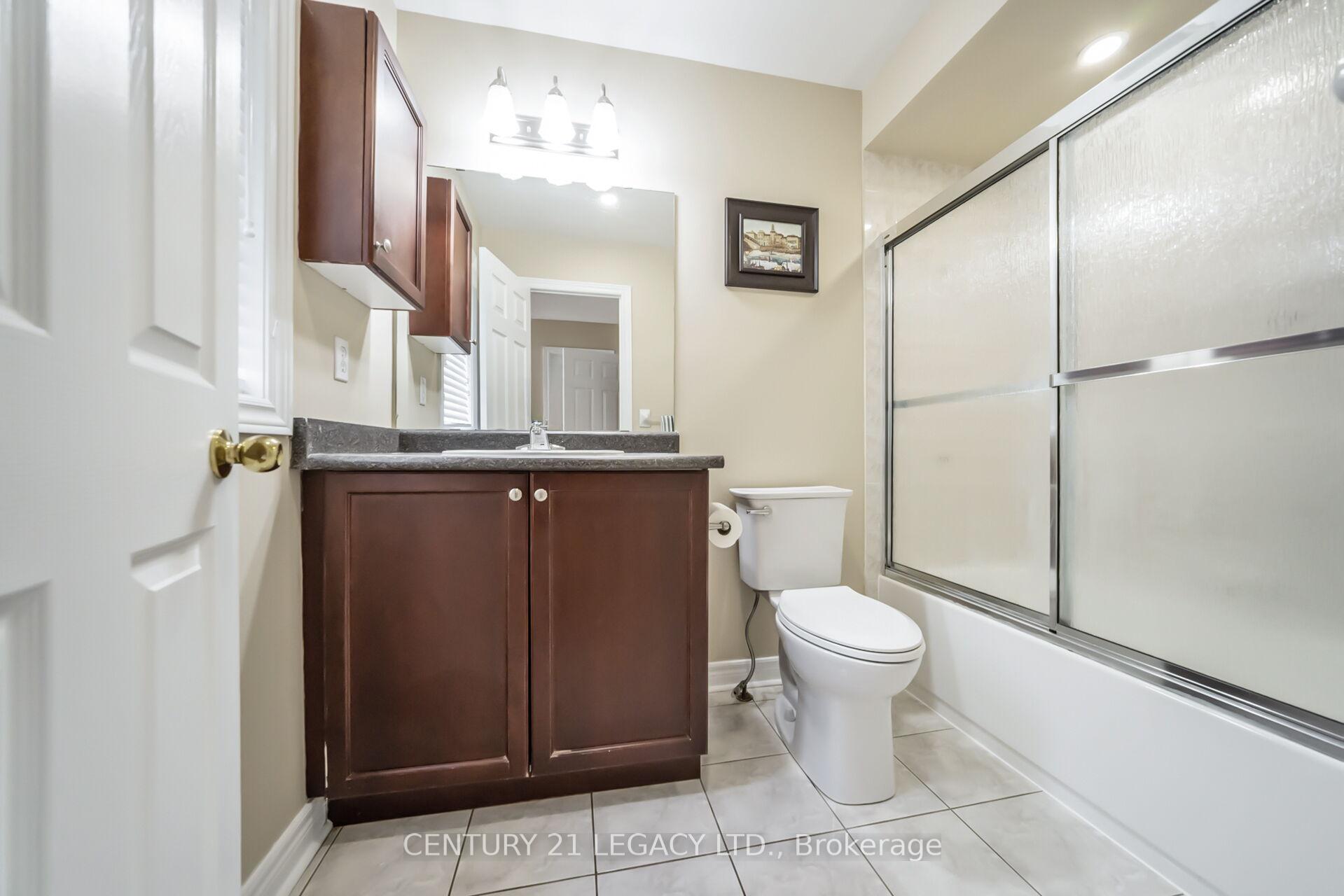 Photo 23 of 11 Nathaniel Crescent, Brampton, Bram East — HOMEH