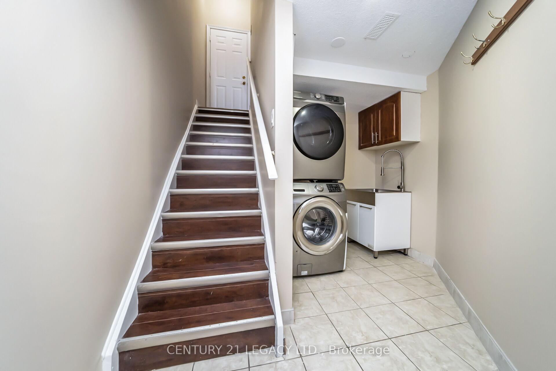 Photo 32 of 11 Nathaniel Crescent, Brampton, Bram East — HOMEH