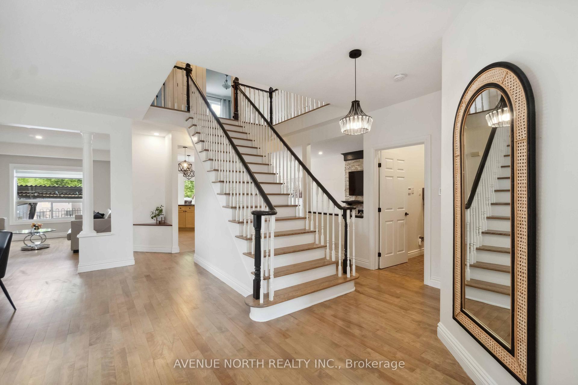 Photo 7 of 141 Grandpark Circle, Ottawa, Hunt Club Park — HOMEH