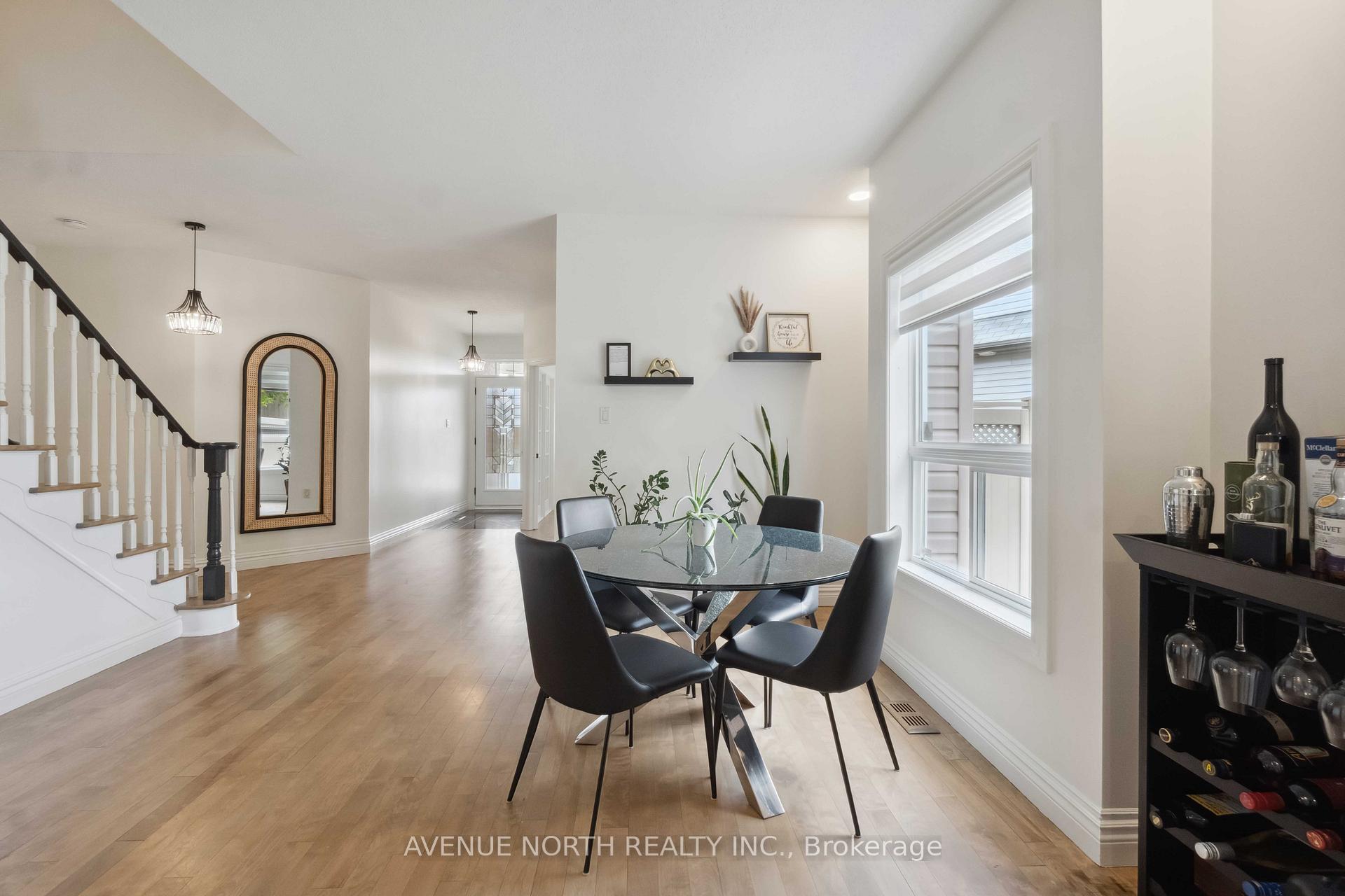 Photo 6 of 141 Grandpark Circle, Ottawa, Hunt Club Park — HOMEH