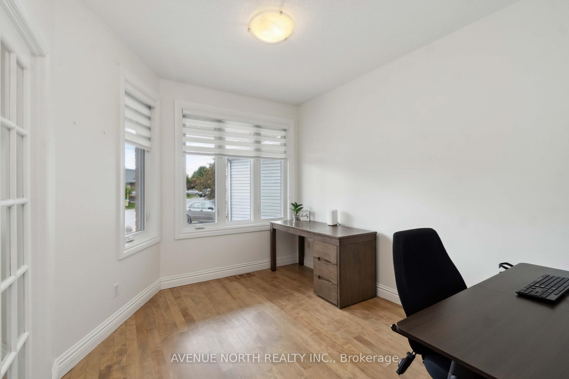 Photo 30 of 141 Grandpark Circle, Ottawa, Hunt Club Park — HOMEH