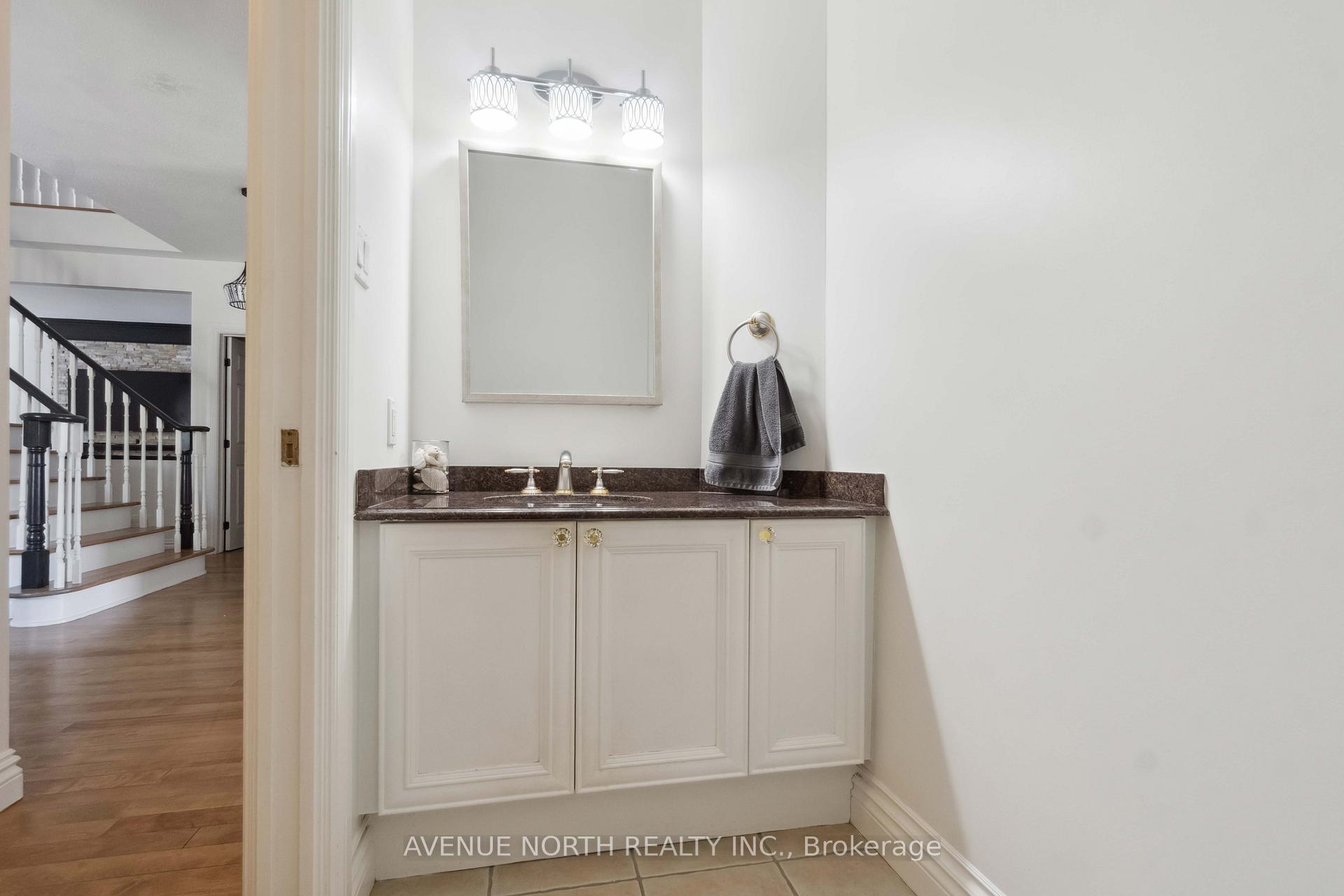 Photo 28 of 141 Grandpark Circle, Ottawa, Hunt Club Park — HOMEH