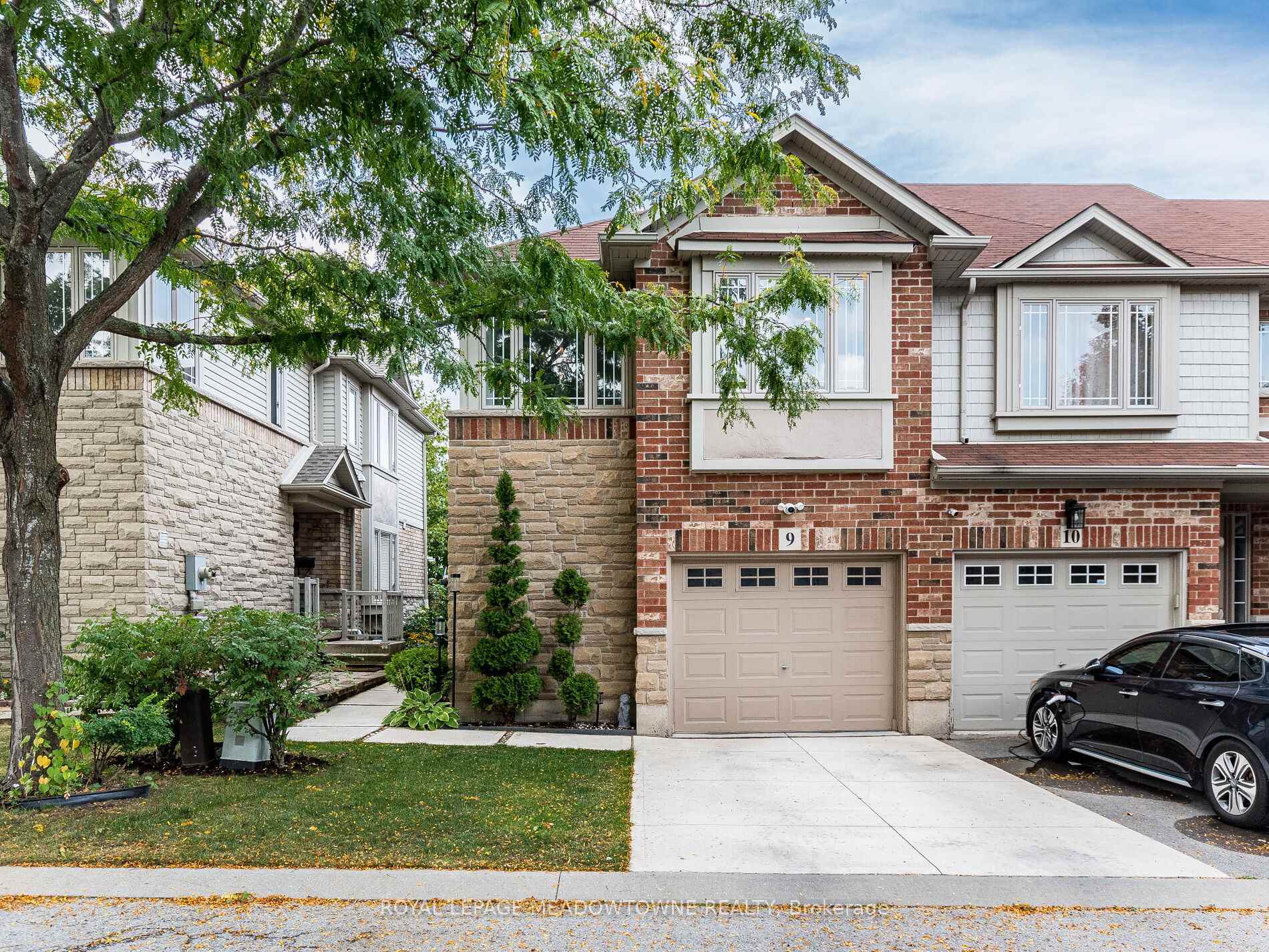 Photo 1 of Unit 9, 242 Upper Mount Albion Road, Hamilton, Stoney Creek Mountain — HOMEH