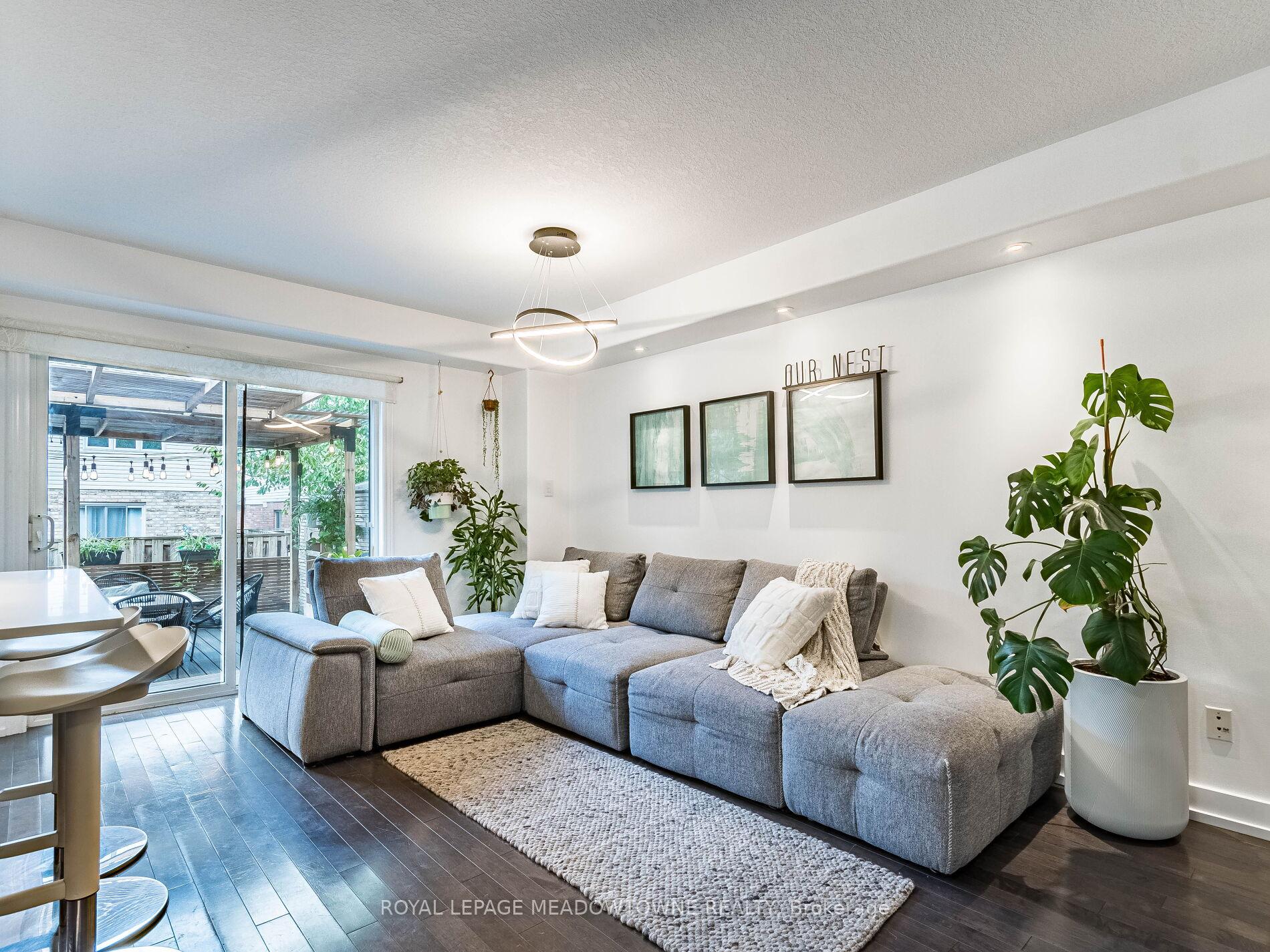 Photo 10 of Unit 9, 242 Upper Mount Albion Road, Hamilton, Stoney Creek Mountain — HOMEH