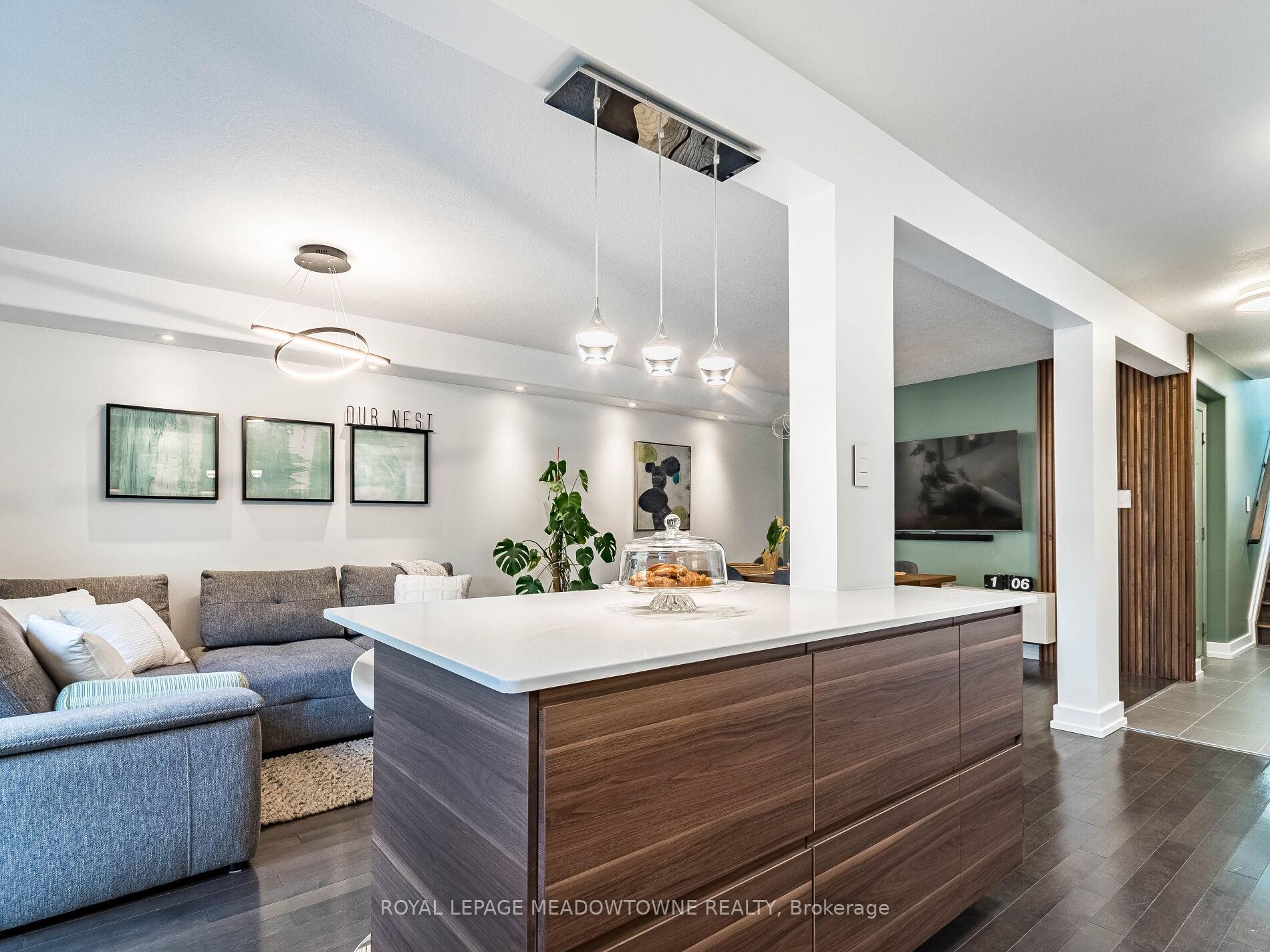 Photo 18 of Unit 9, 242 Upper Mount Albion Road, Hamilton, Stoney Creek Mountain — HOMEH