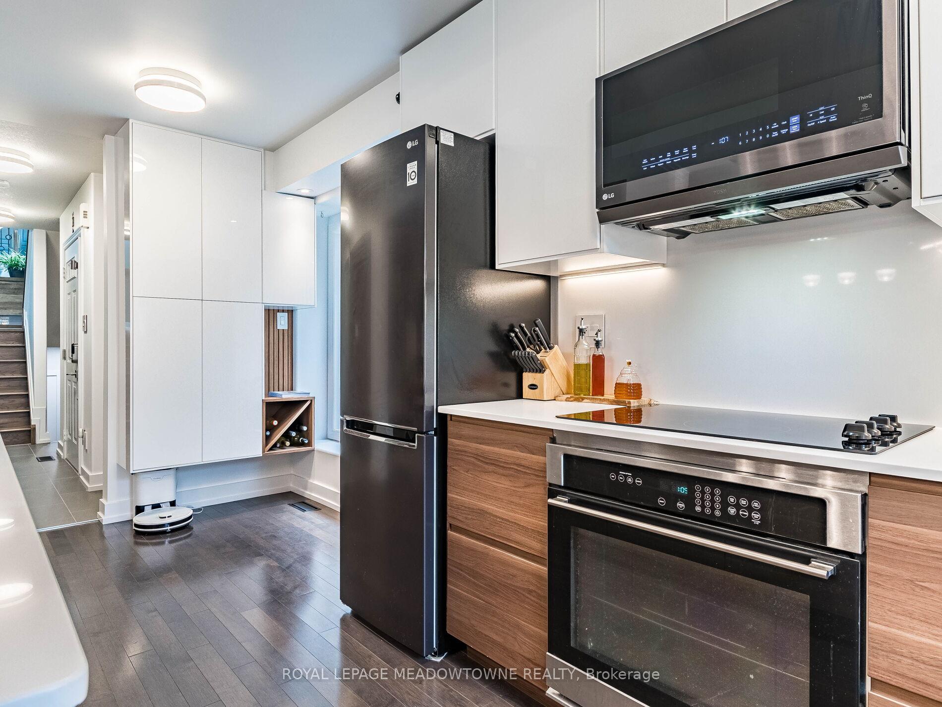 Photo 15 of Unit 9, 242 Upper Mount Albion Road, Hamilton, Stoney Creek Mountain — HOMEH