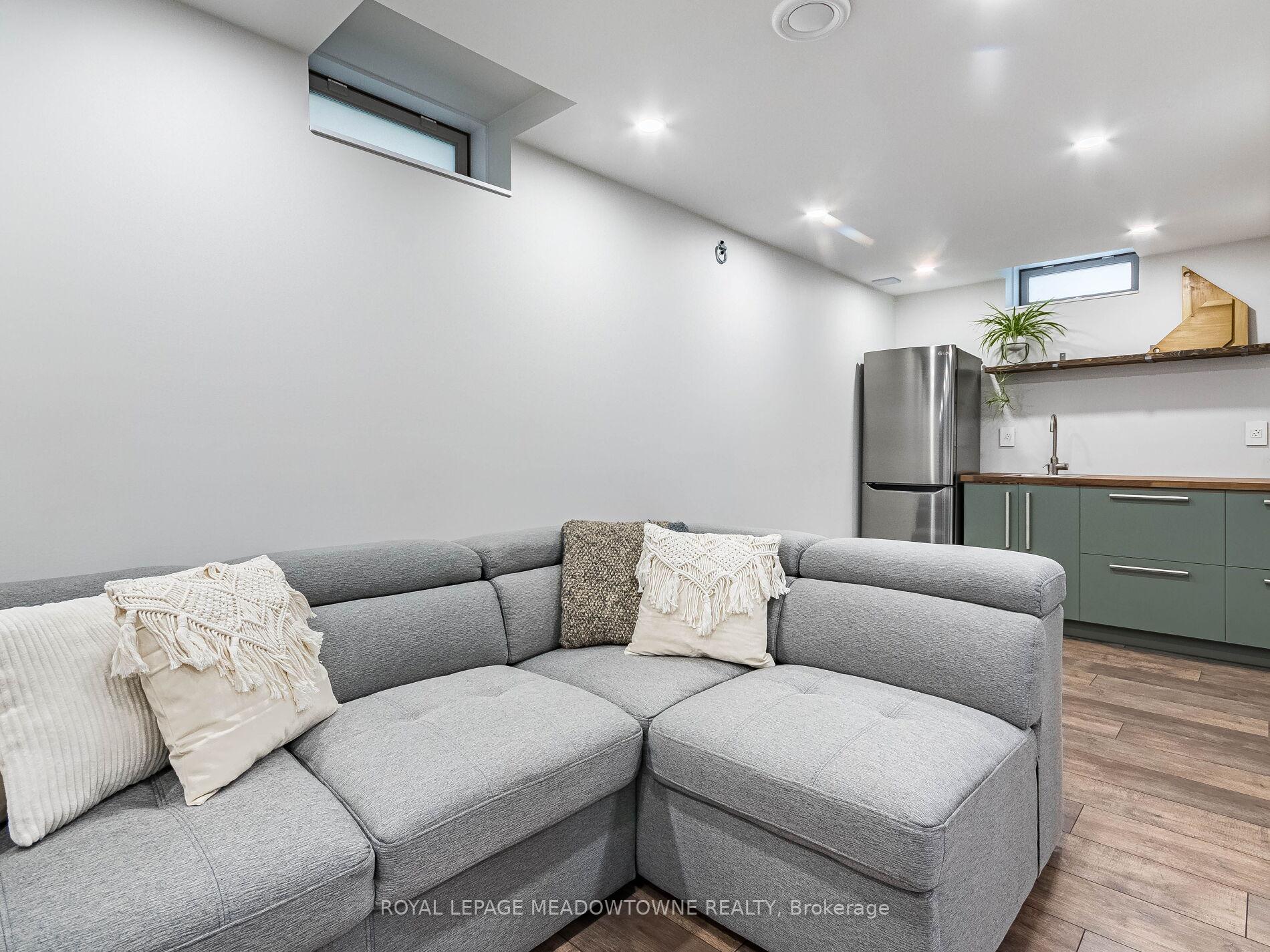 Photo 42 of Unit 9, 242 Upper Mount Albion Road, Hamilton, Stoney Creek Mountain — HOMEH