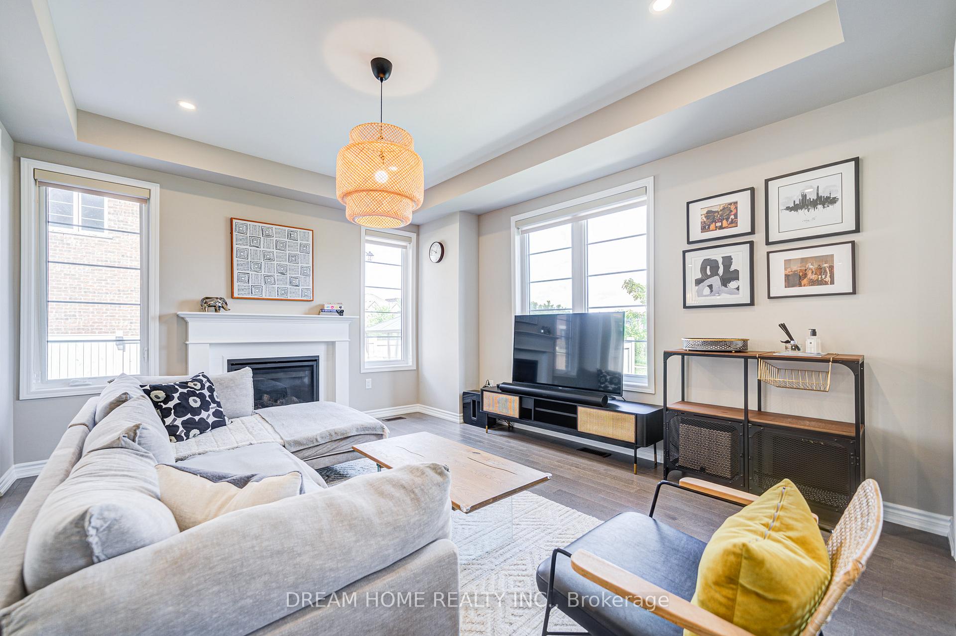 Photo 11 of 82 Chorus Crescent, Vaughan, Kleinburg — HOMEH