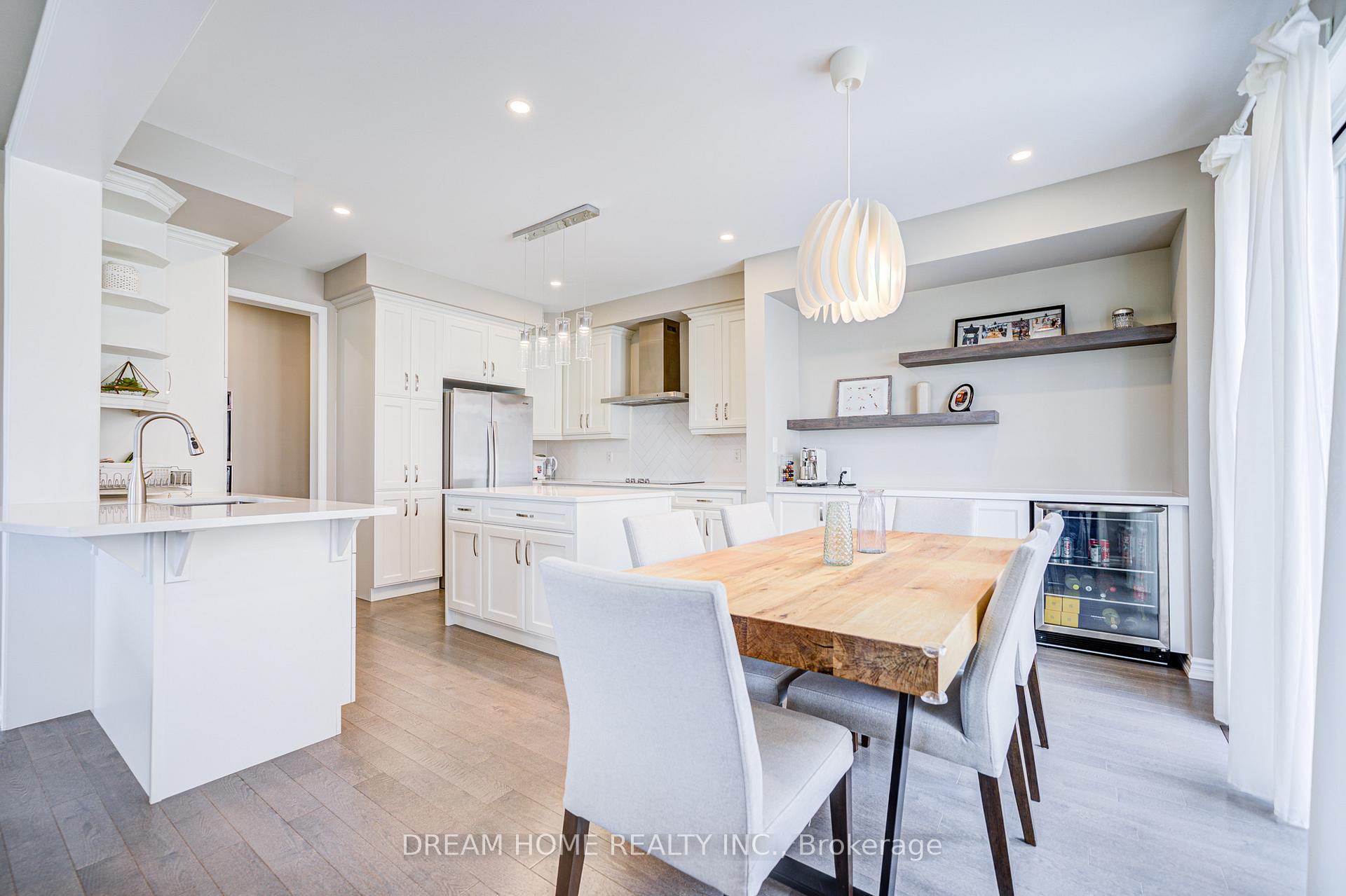 Photo 22 of 82 Chorus Crescent, Vaughan, Kleinburg — HOMEH