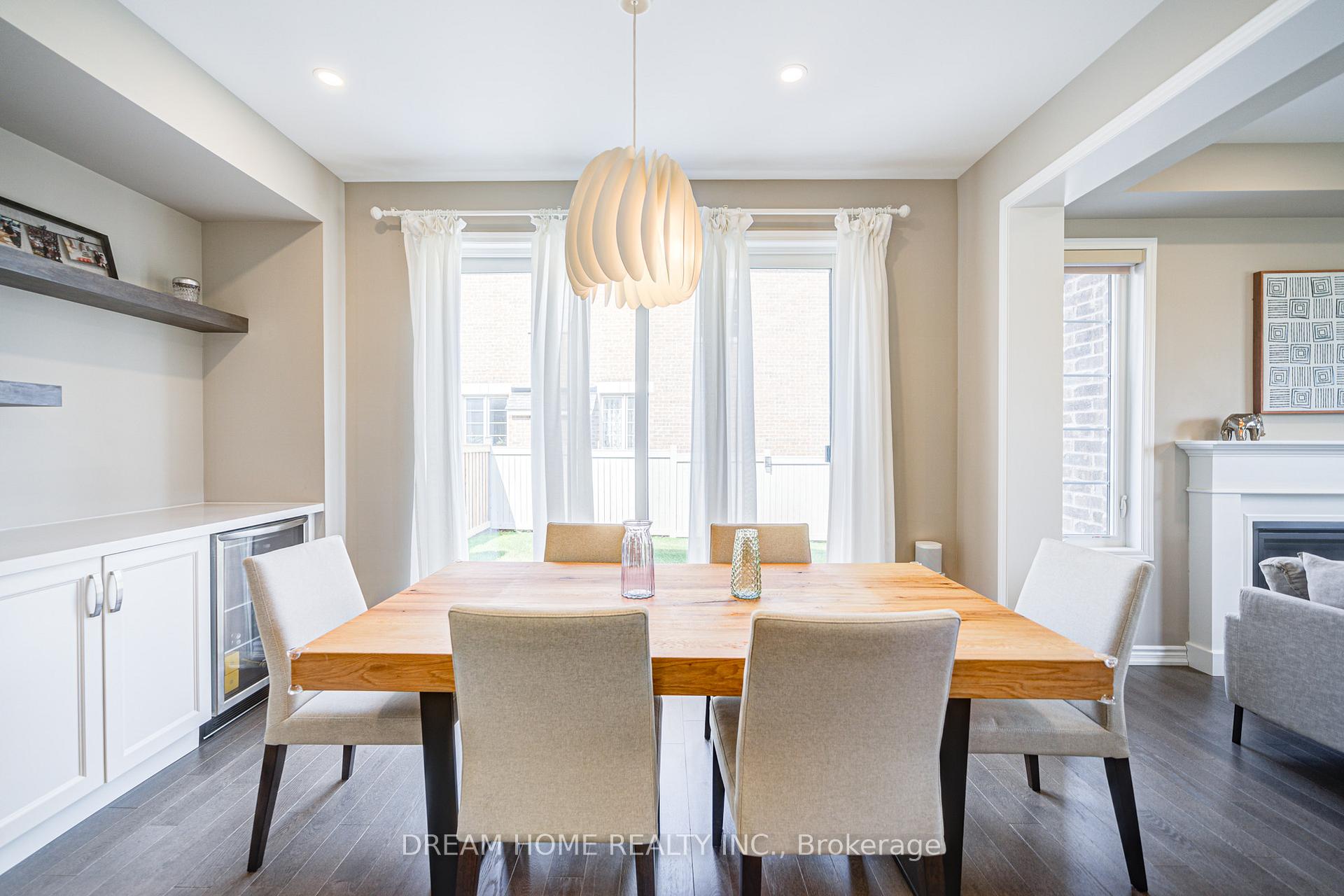 Photo 21 of 82 Chorus Crescent, Vaughan, Kleinburg — HOMEH