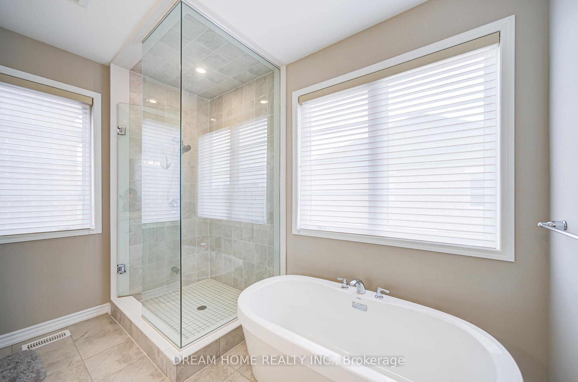 Photo 13 of 82 Chorus Crescent, Vaughan, Kleinburg — HOMEH