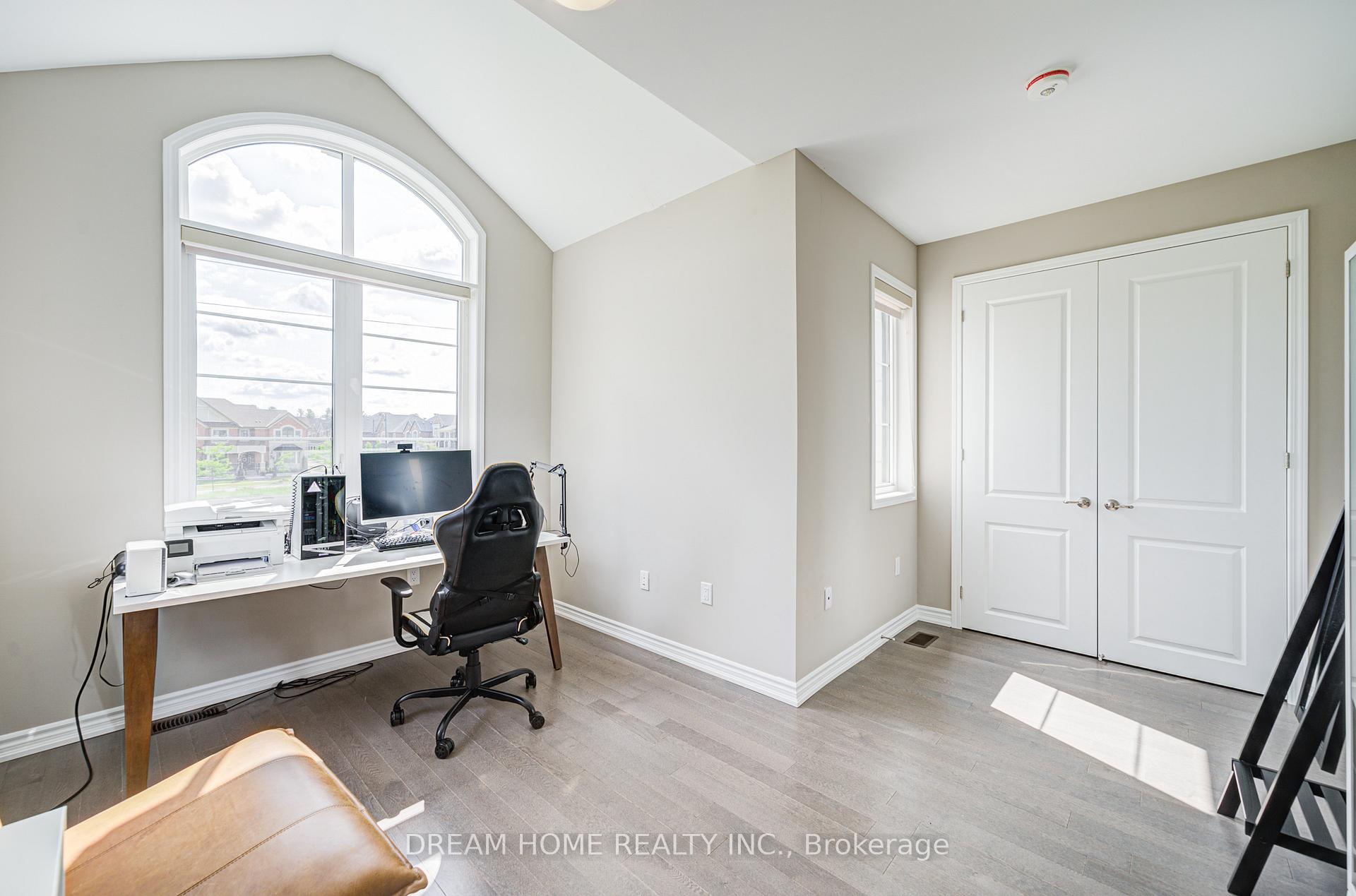Photo 25 of 82 Chorus Crescent, Vaughan, Kleinburg — HOMEH