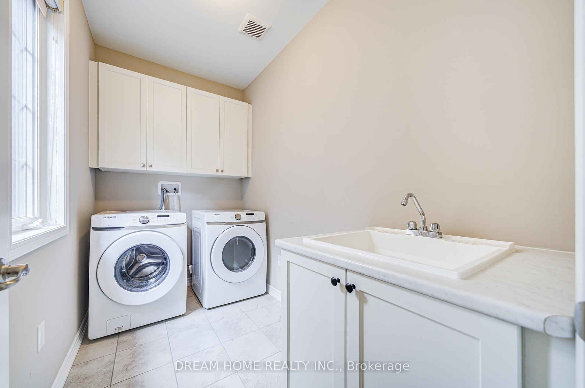 Photo 26 of 82 Chorus Crescent, Vaughan, Kleinburg — HOMEH
