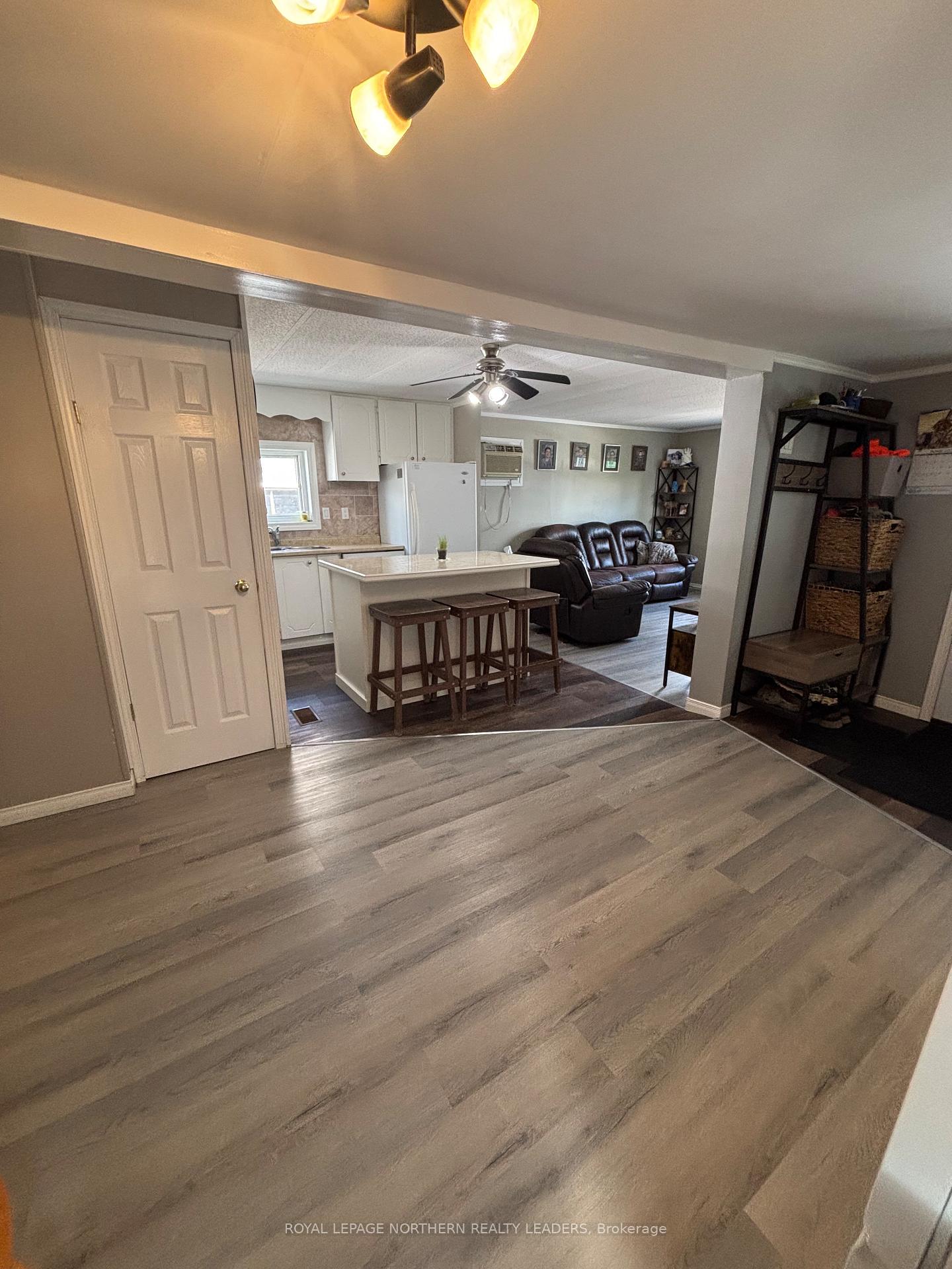 Photo 11 of 16 Star Street, Cochrane — HOMEH