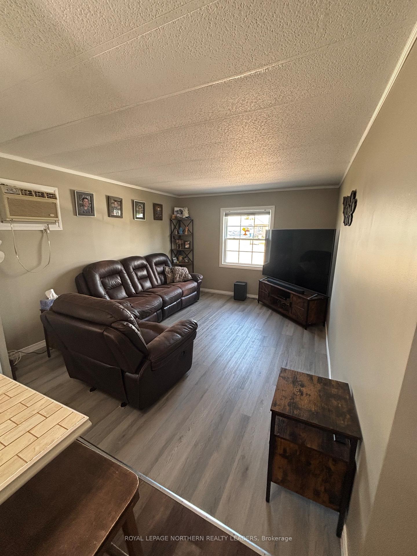 Photo 13 of 16 Star Street, Cochrane — HOMEH