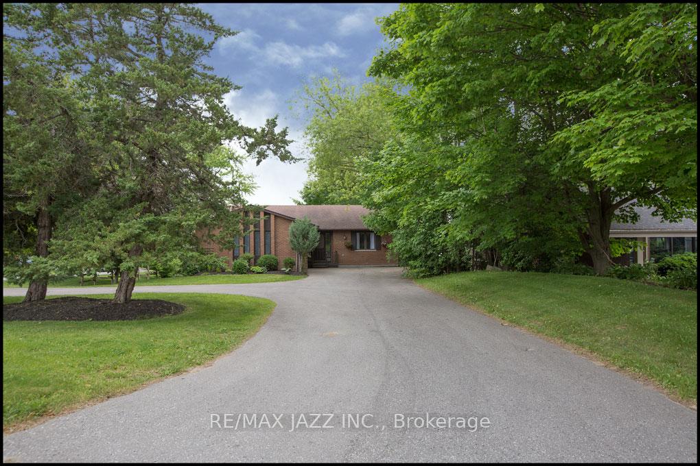 Photo 1 of 447 Lakeshore Drive, Scugog, Port Perry — HOMEH
