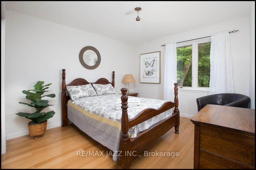 Photo 13 of 447 Lakeshore Drive, Scugog, Port Perry — HOMEH
