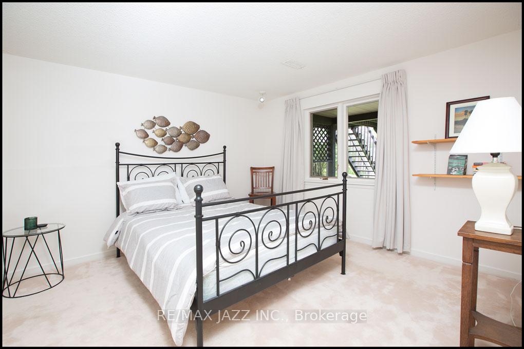 Photo 17 of 447 Lakeshore Drive, Scugog, Port Perry — HOMEH
