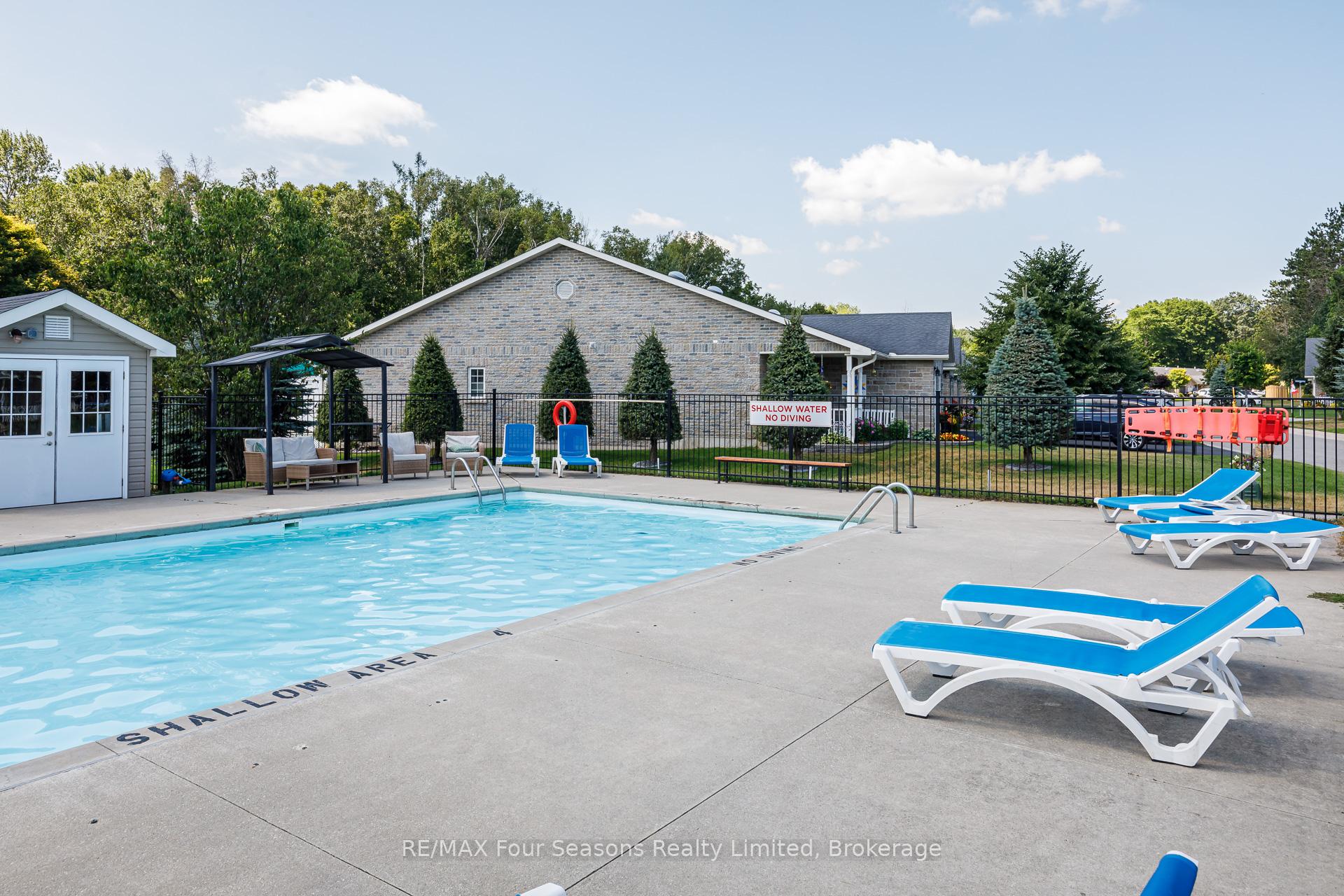 Photo 38 of 7 Allen Drive S, Wasaga Beach — HOMEH