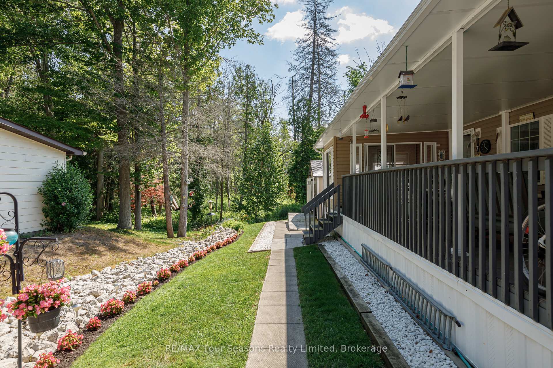Photo 13 of 7 Allen Drive S, Wasaga Beach — HOMEH