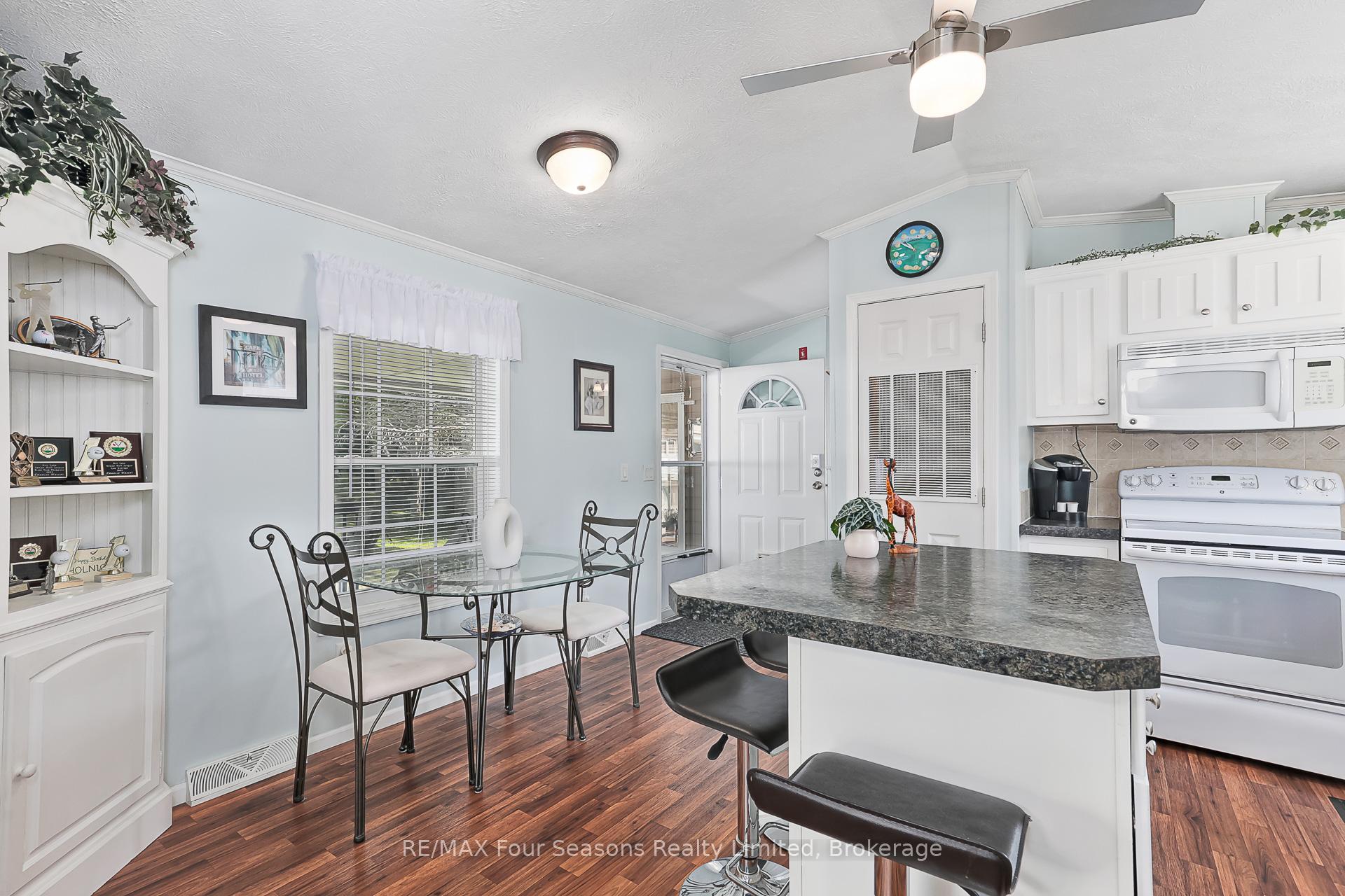 Photo 20 of 7 Allen Drive S, Wasaga Beach — HOMEH