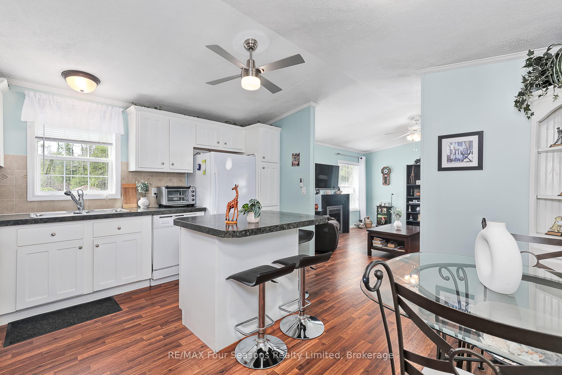 Photo 15 of 7 Allen Drive S, Wasaga Beach — HOMEH