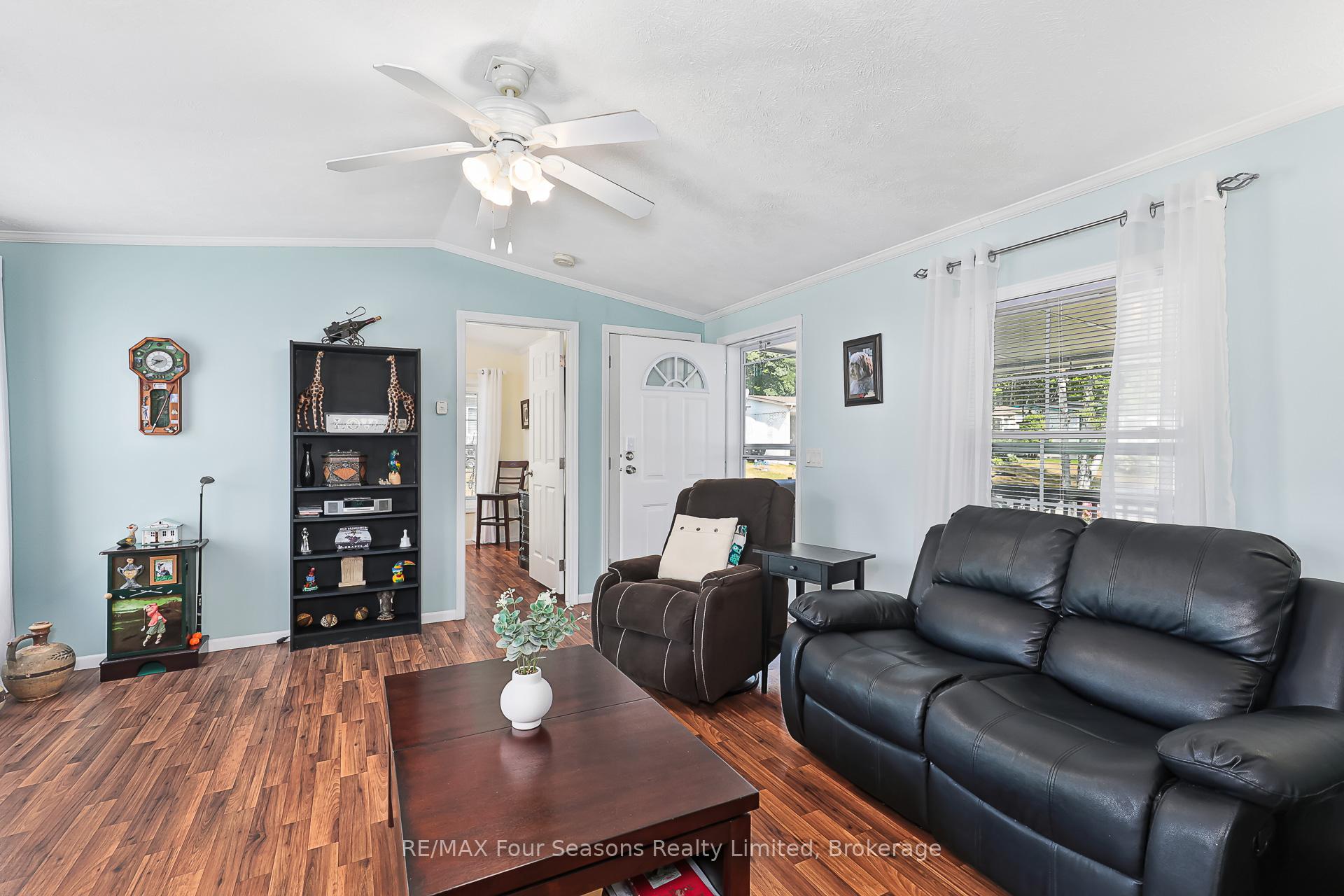 Photo 18 of 7 Allen Drive S, Wasaga Beach — HOMEH