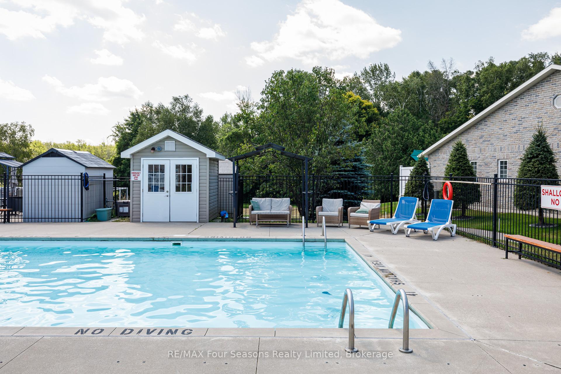 Photo 30 of 7 Allen Drive S, Wasaga Beach — HOMEH