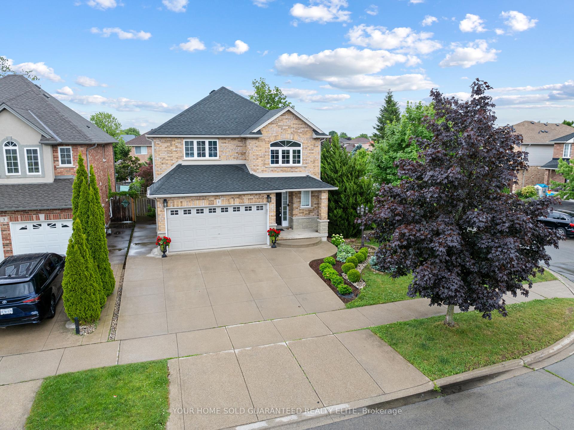 Photo 1 of 1 Hillcroft Drive, Hamilton, Stoney Creek Mountain — HOMEH