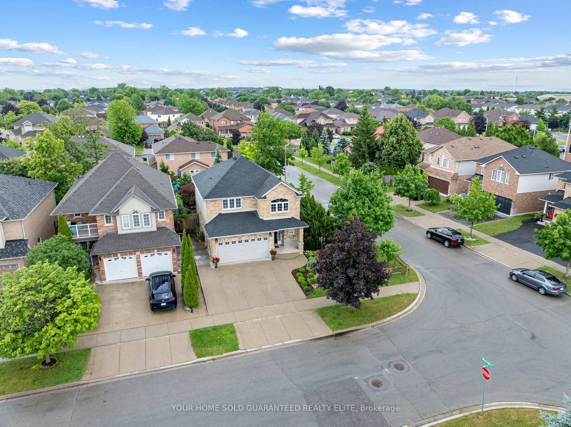 Photo 17 of 1 Hillcroft Drive, Hamilton, Stoney Creek Mountain — HOMEH