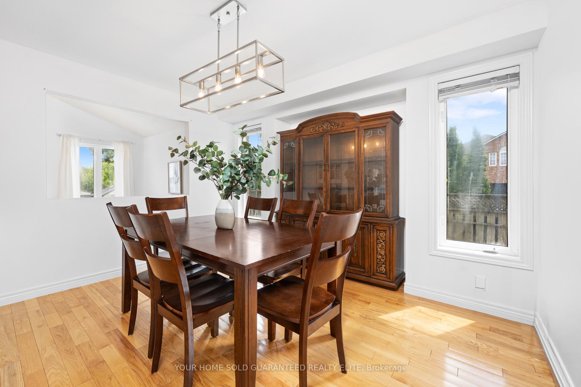 Photo 7 of 1 Hillcroft Drive, Hamilton, Stoney Creek Mountain — HOMEH