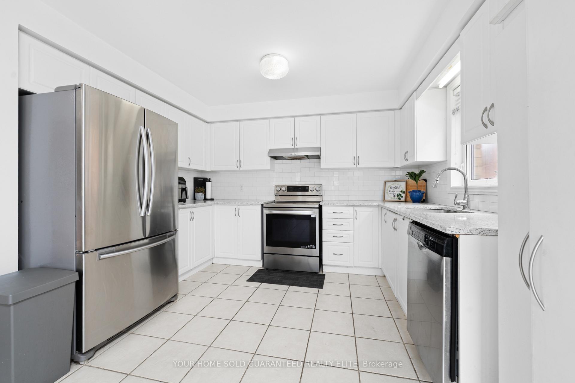 Photo 9 of 1 Hillcroft Drive, Hamilton, Stoney Creek Mountain — HOMEH