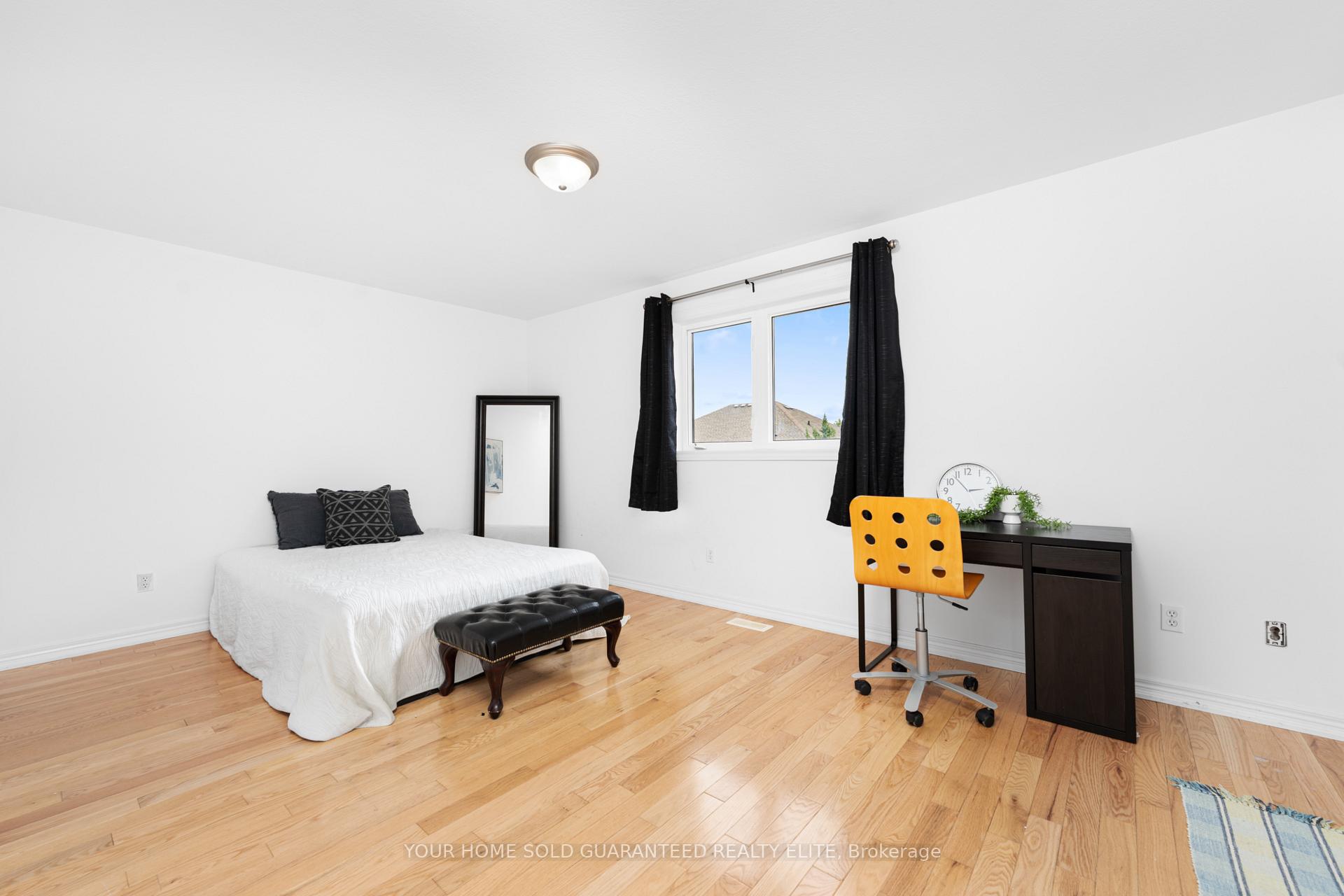 Photo 11 of 1 Hillcroft Drive, Hamilton, Stoney Creek Mountain — HOMEH