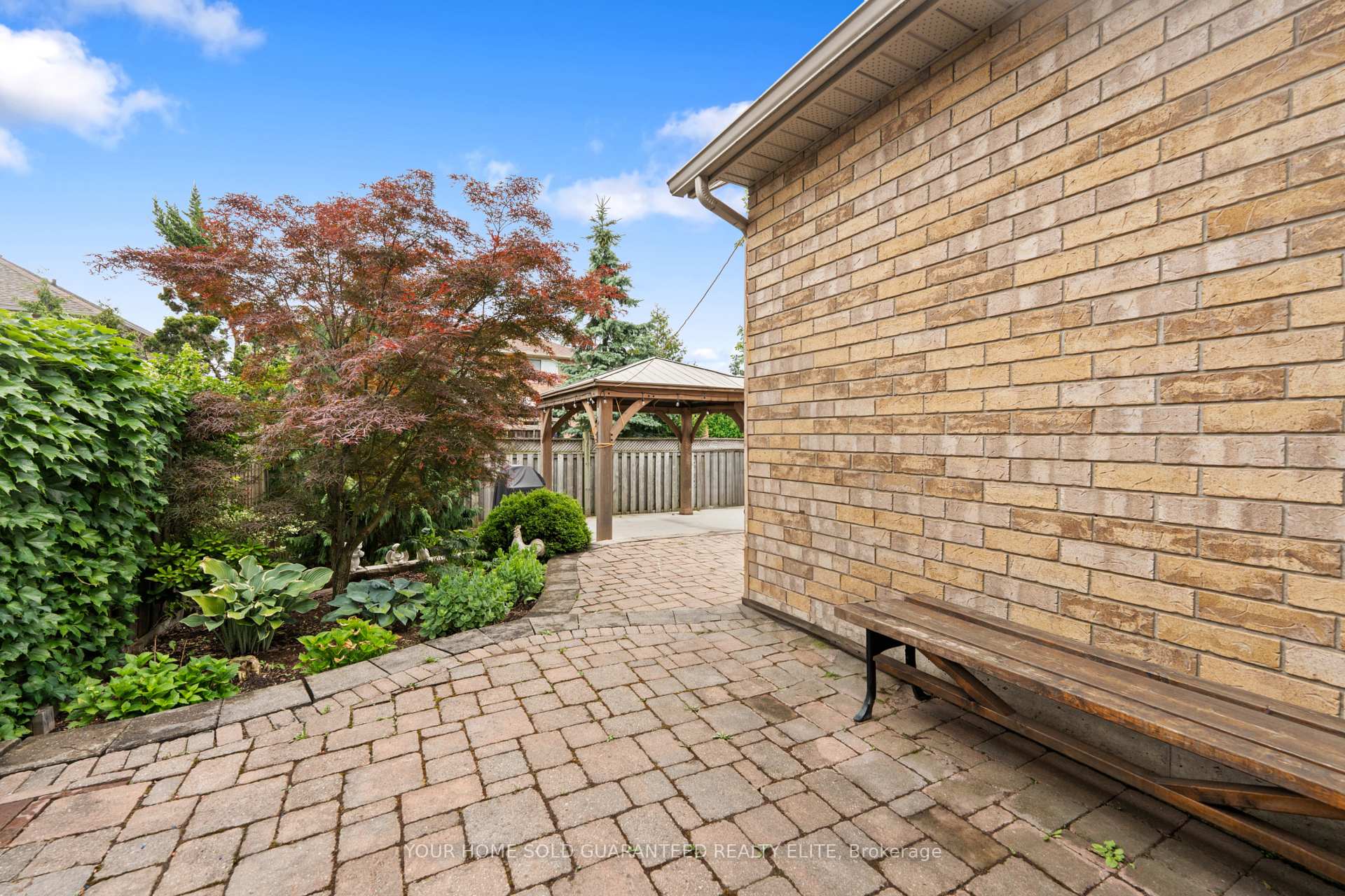 Photo 29 of 1 Hillcroft Drive, Hamilton, Stoney Creek Mountain — HOMEH