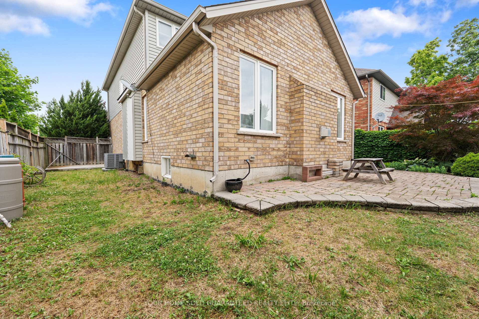 Photo 34 of 1 Hillcroft Drive, Hamilton, Stoney Creek Mountain — HOMEH