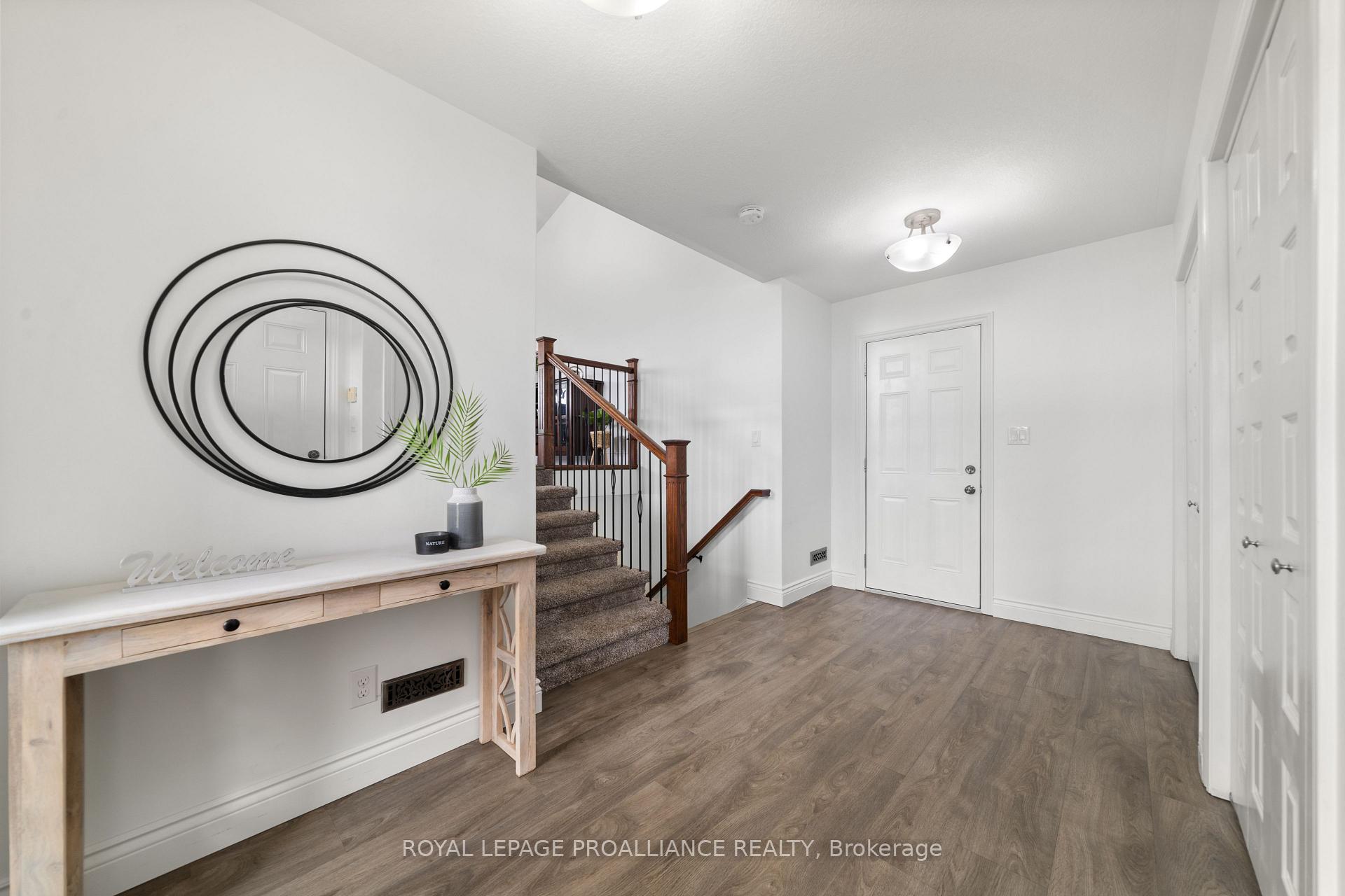 Photo 7 of 118 Gentlebreeze Drive, Belleville, Thurlow Ward — HOMEH