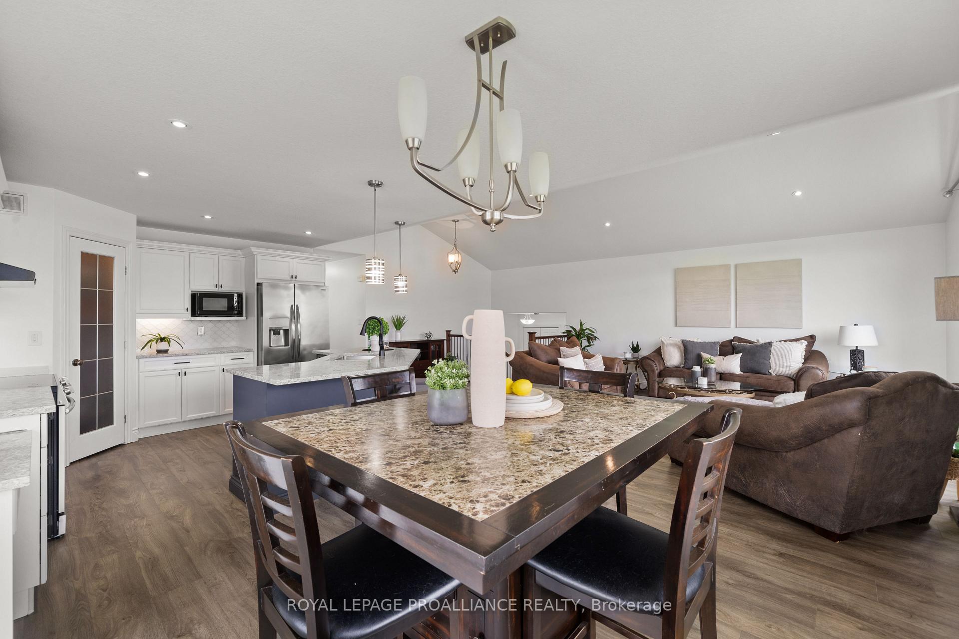 Photo 20 of 118 Gentlebreeze Drive, Belleville, Thurlow Ward — HOMEH