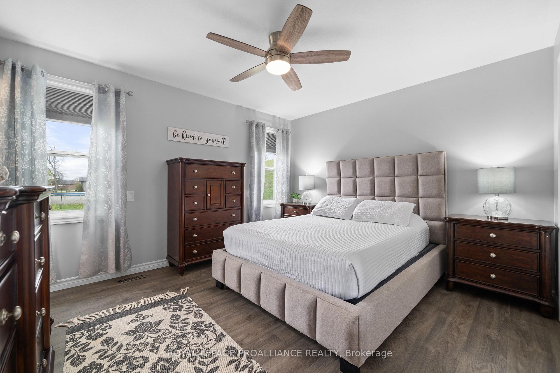 Photo 18 of 118 Gentlebreeze Drive, Belleville, Thurlow Ward — HOMEH