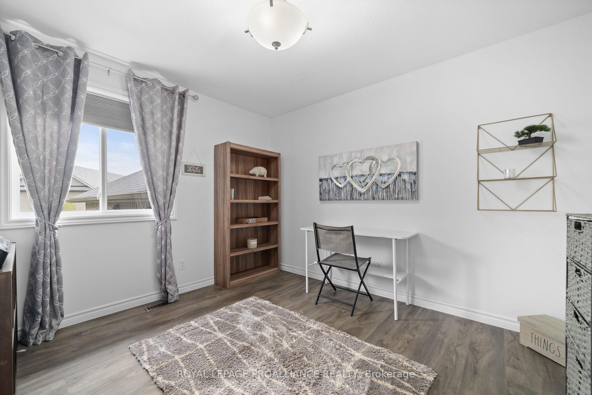 Photo 26 of 118 Gentlebreeze Drive, Belleville, Thurlow Ward — HOMEH