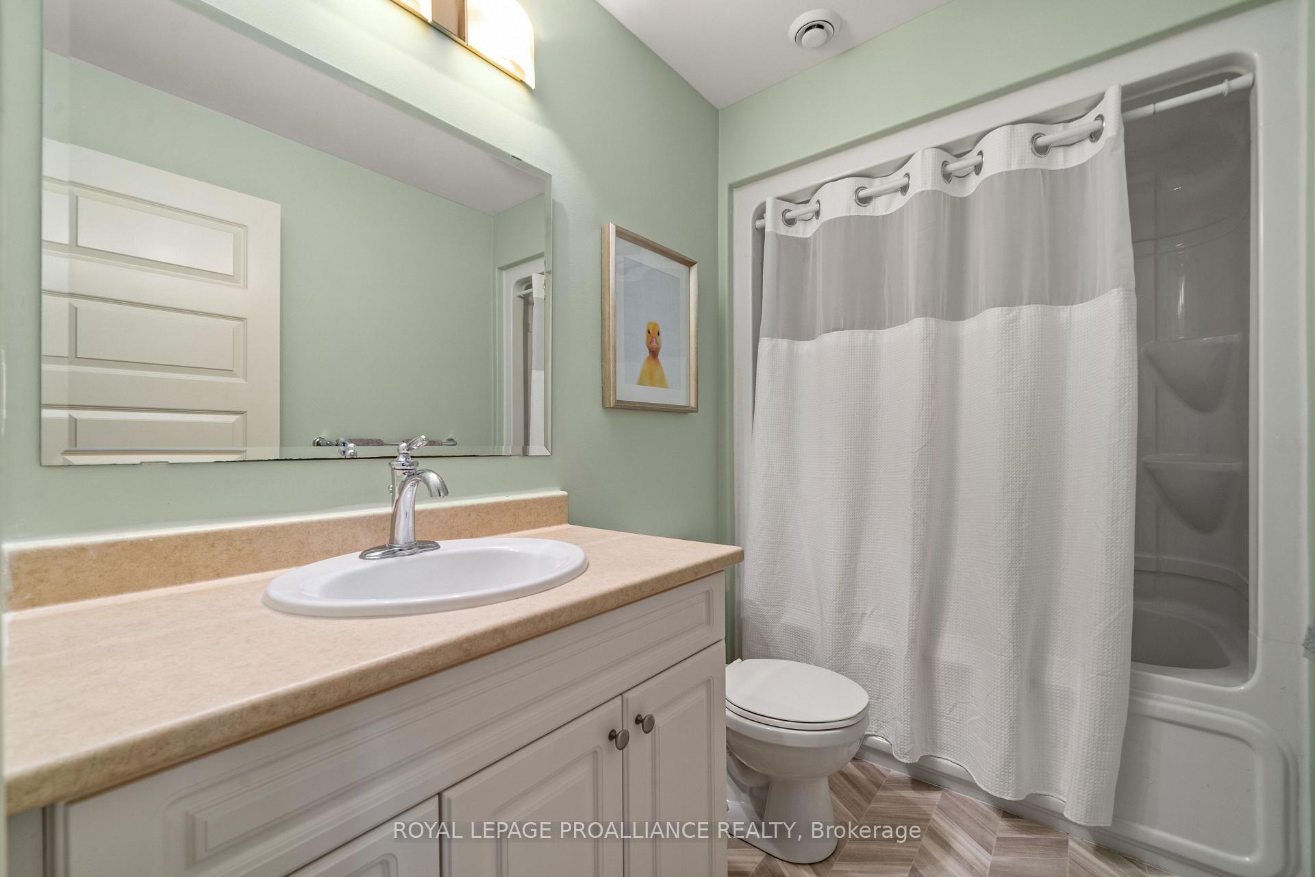 Photo 34 of 118 Gentlebreeze Drive, Belleville, Thurlow Ward — HOMEH