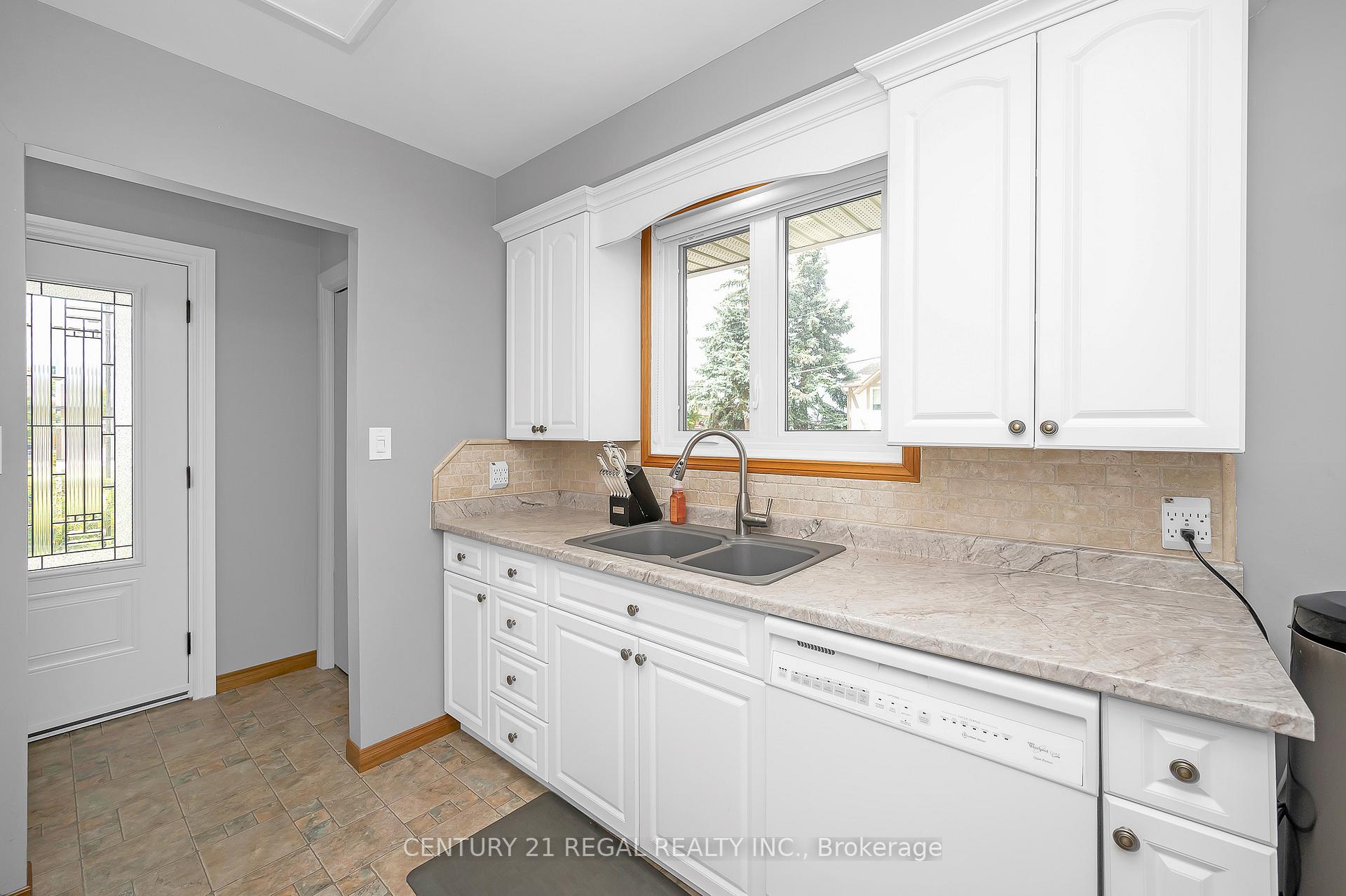 Photo 11 of 3 Mentino Court, Hamilton, Eleanor — HOMEH