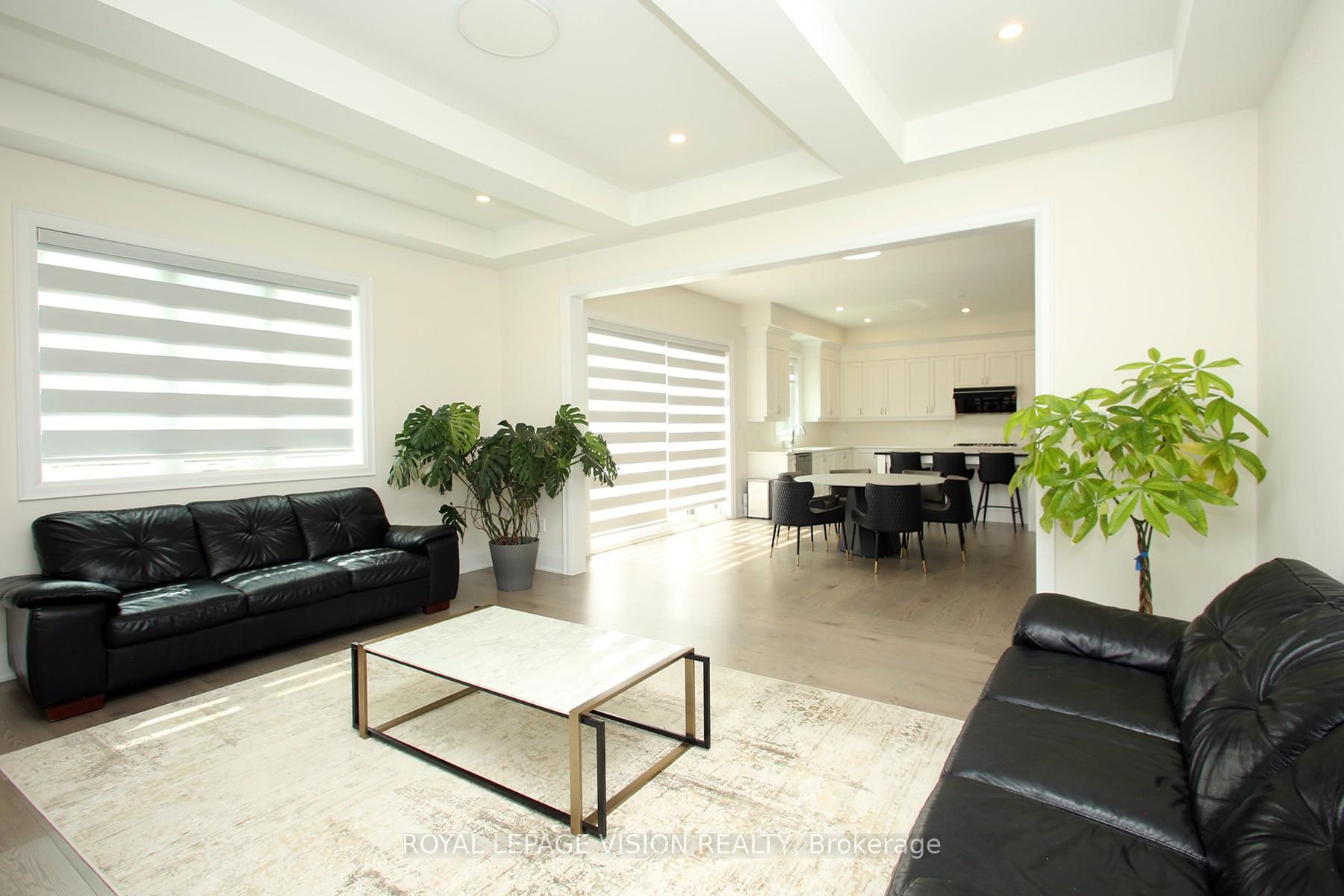 Photo 7 of 139 Ballantyne Boulevard, Vaughan, Vellore Village — HOMEH