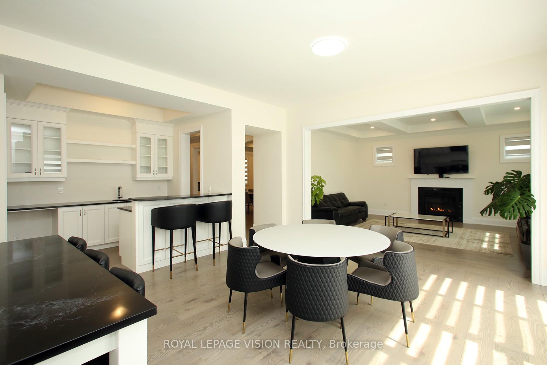 Photo 10 of 139 Ballantyne Boulevard, Vaughan, Vellore Village — HOMEH