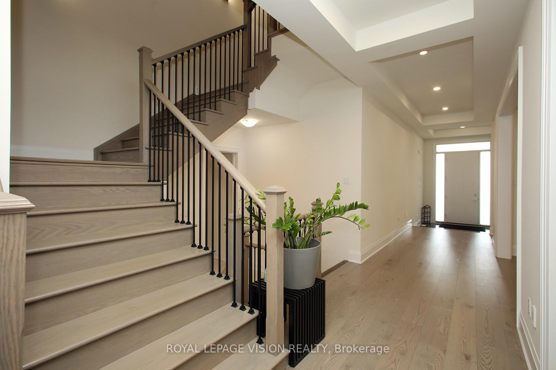 Photo 16 of 139 Ballantyne Boulevard, Vaughan, Vellore Village — HOMEH