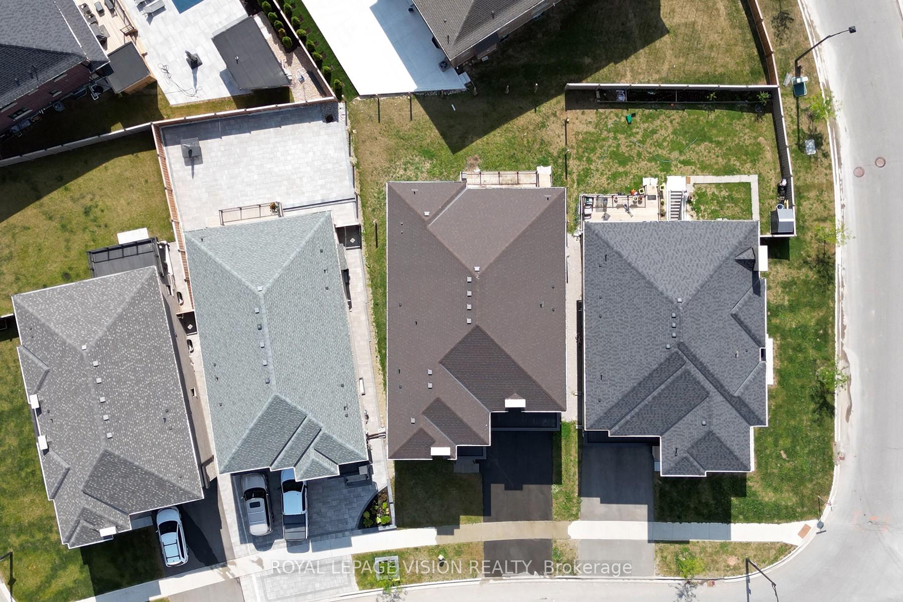 Photo 33 of 139 Ballantyne Boulevard, Vaughan, Vellore Village — HOMEH
