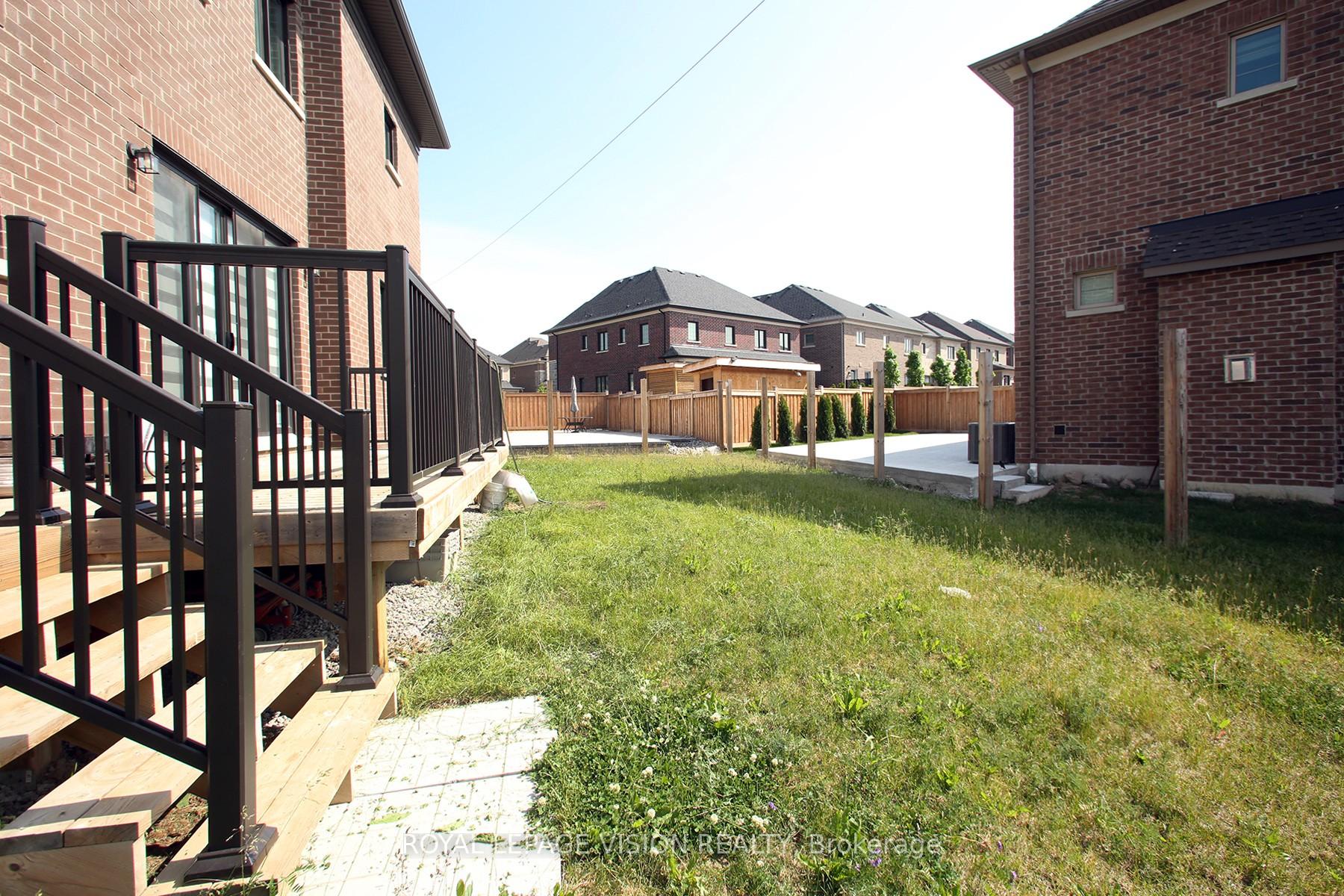Photo 42 of 139 Ballantyne Boulevard, Vaughan, Vellore Village — HOMEH