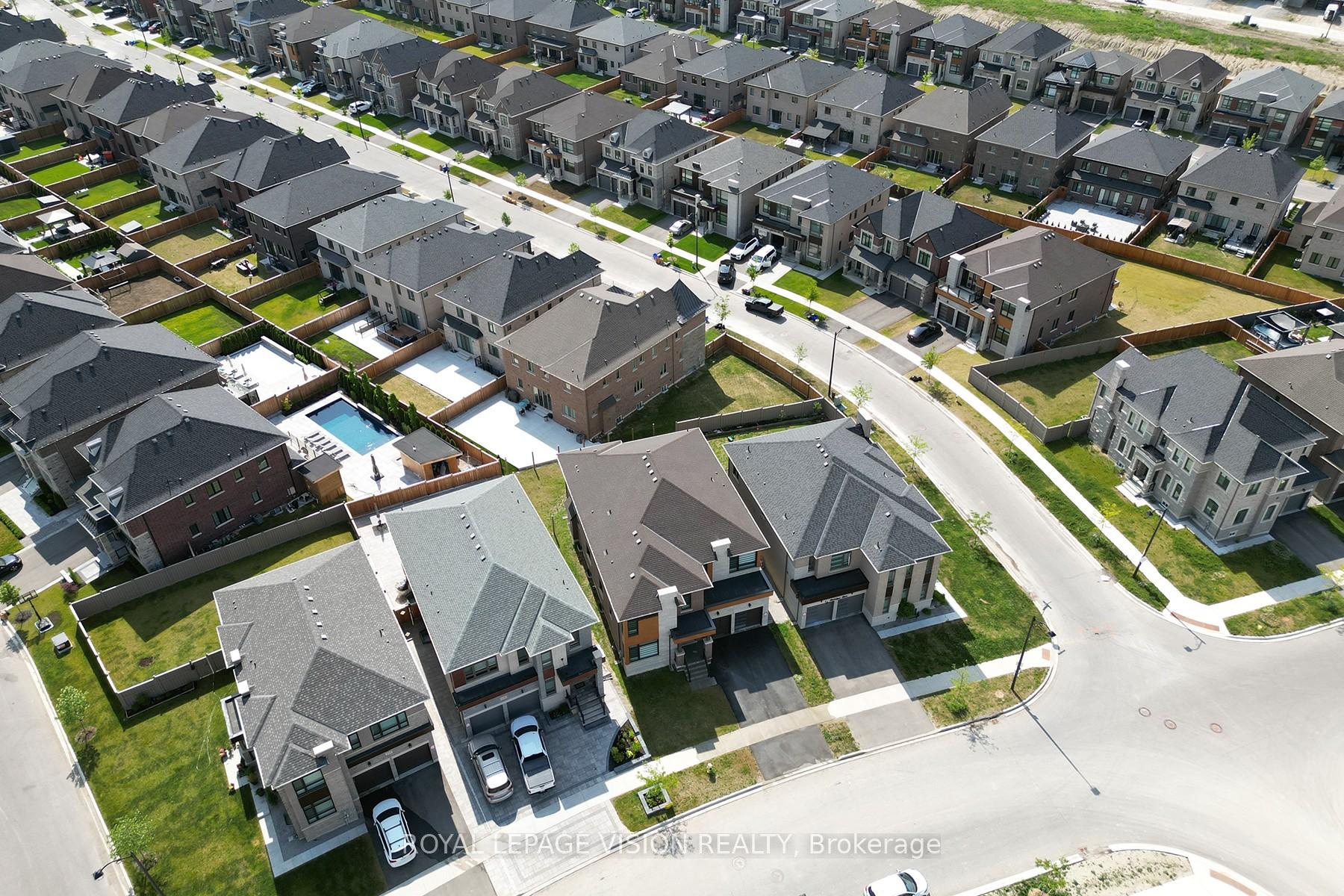 Photo 45 of 139 Ballantyne Boulevard, Vaughan, Vellore Village — HOMEH