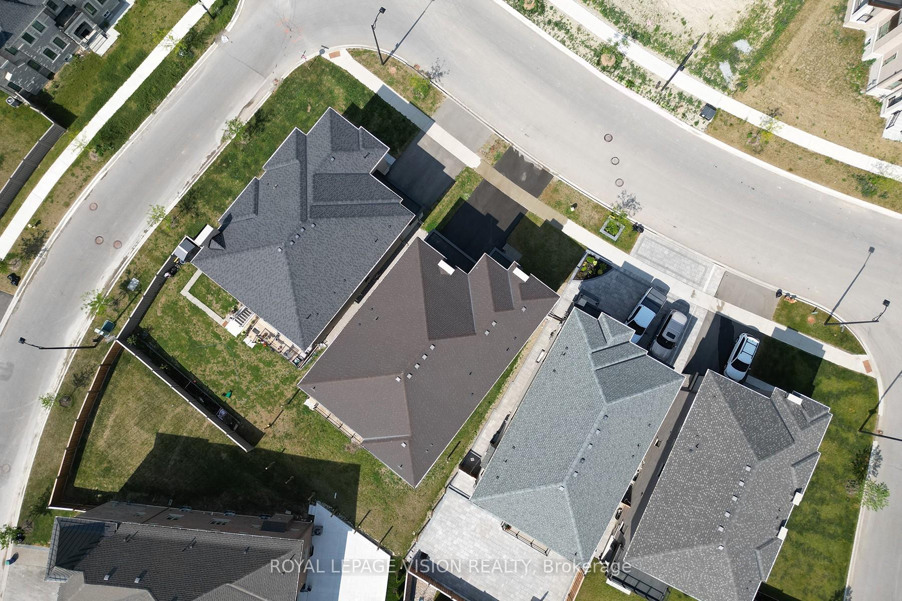 Photo 44 of 139 Ballantyne Boulevard, Vaughan, Vellore Village — HOMEH